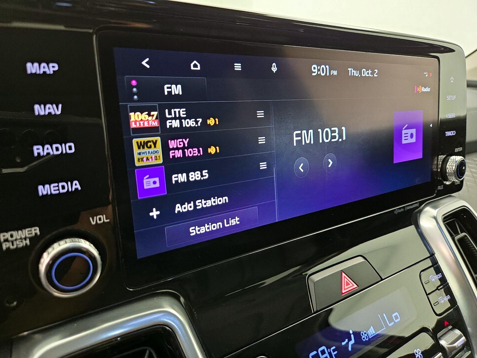 Thumbnail: 2023 Kia Sorento - 16
