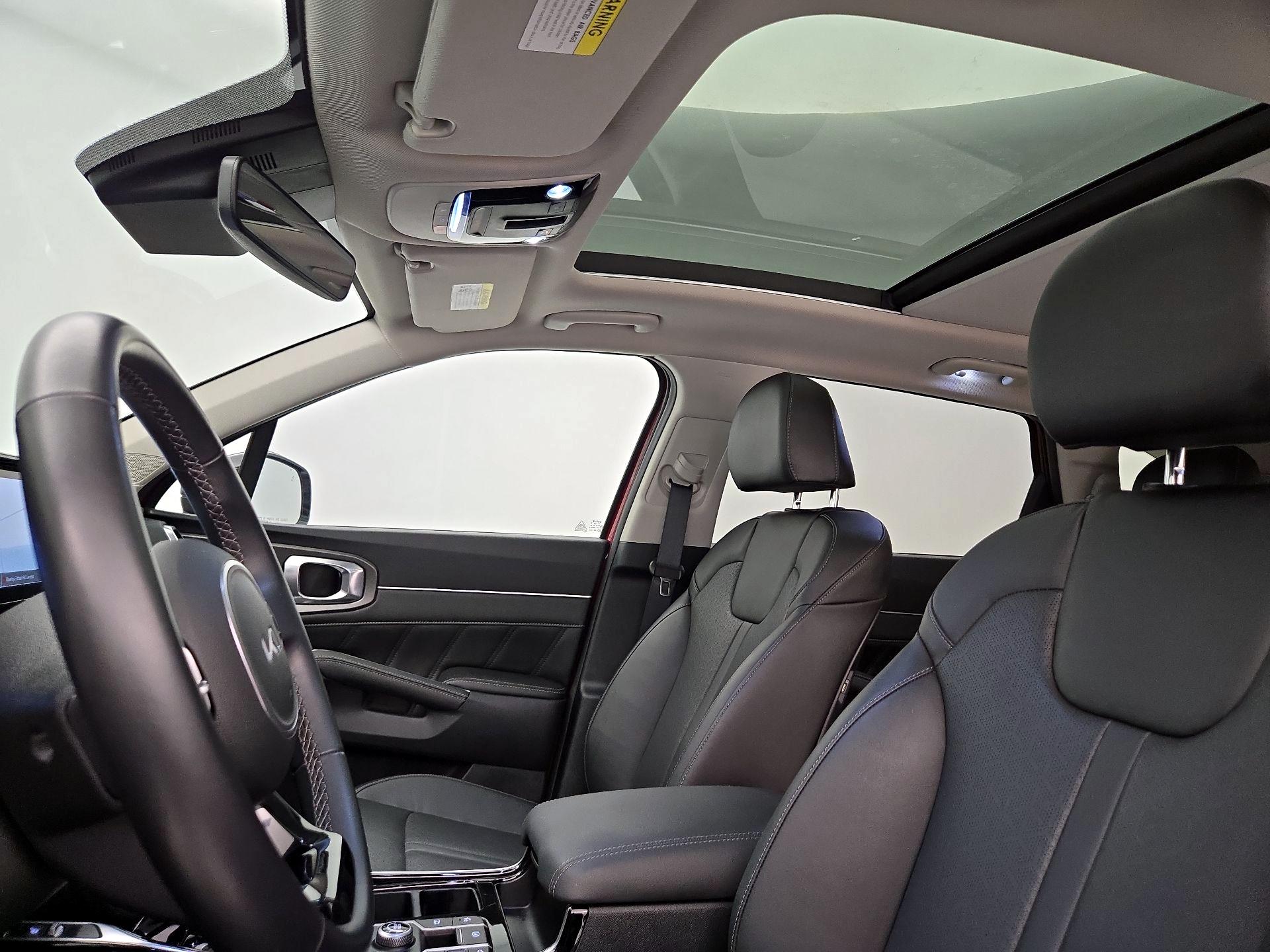 Thumbnail: 2023 Kia Sorento - 20