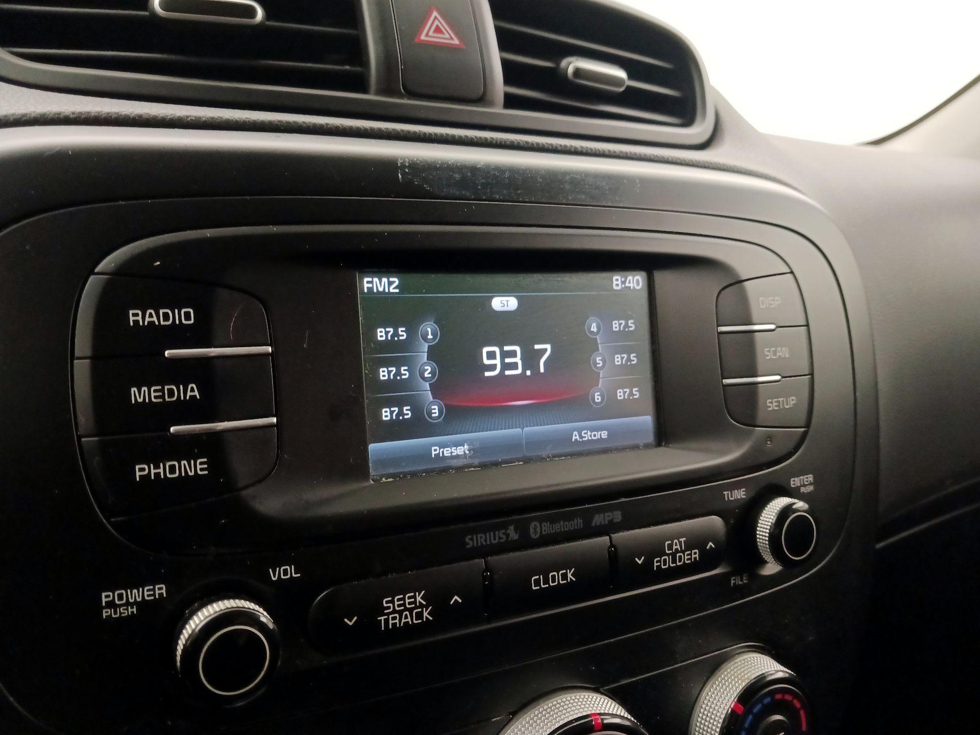Thumbnail: 2016 Kia Soul - 15
