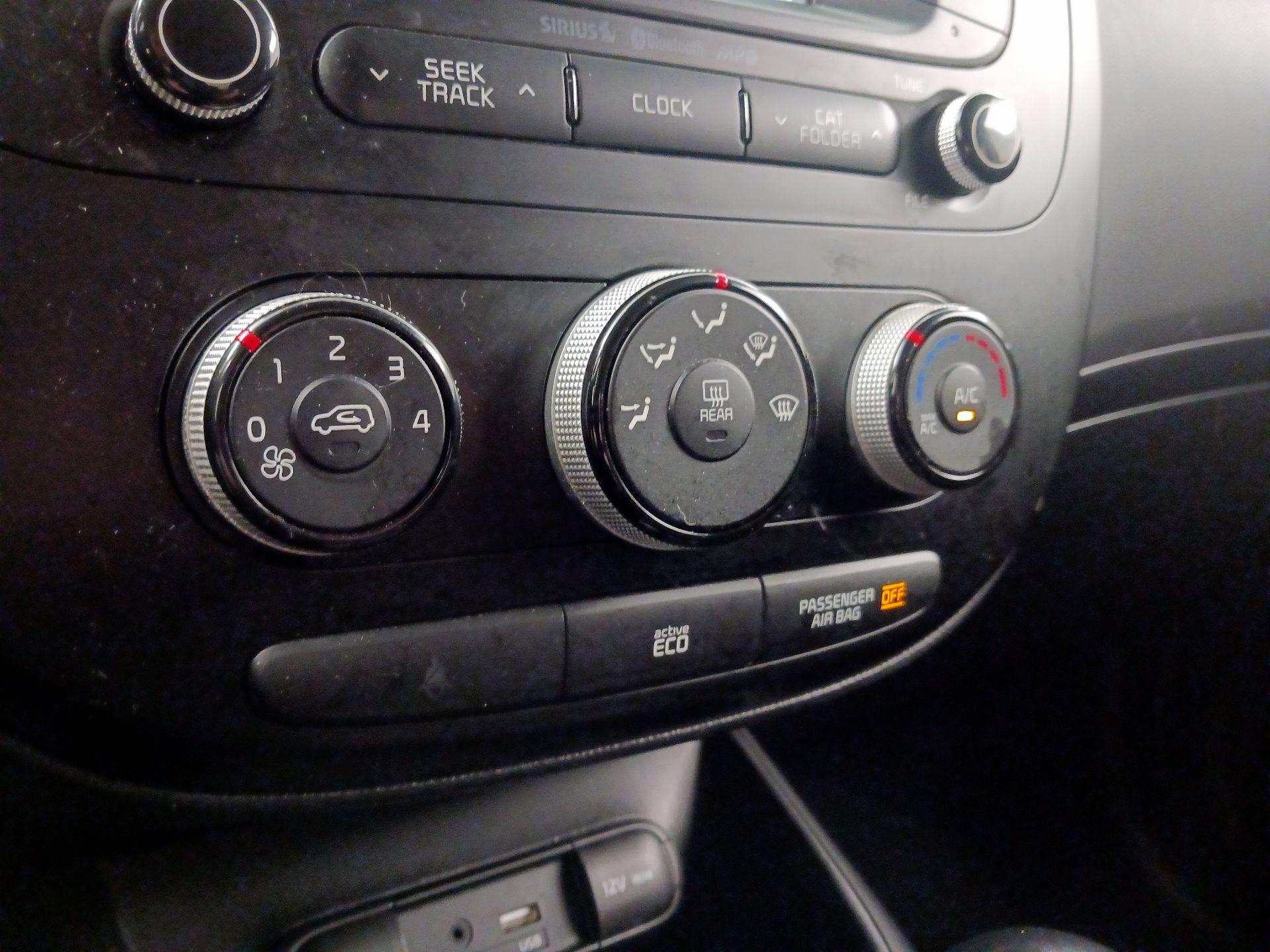 Thumbnail: 2016 Kia Soul - 16