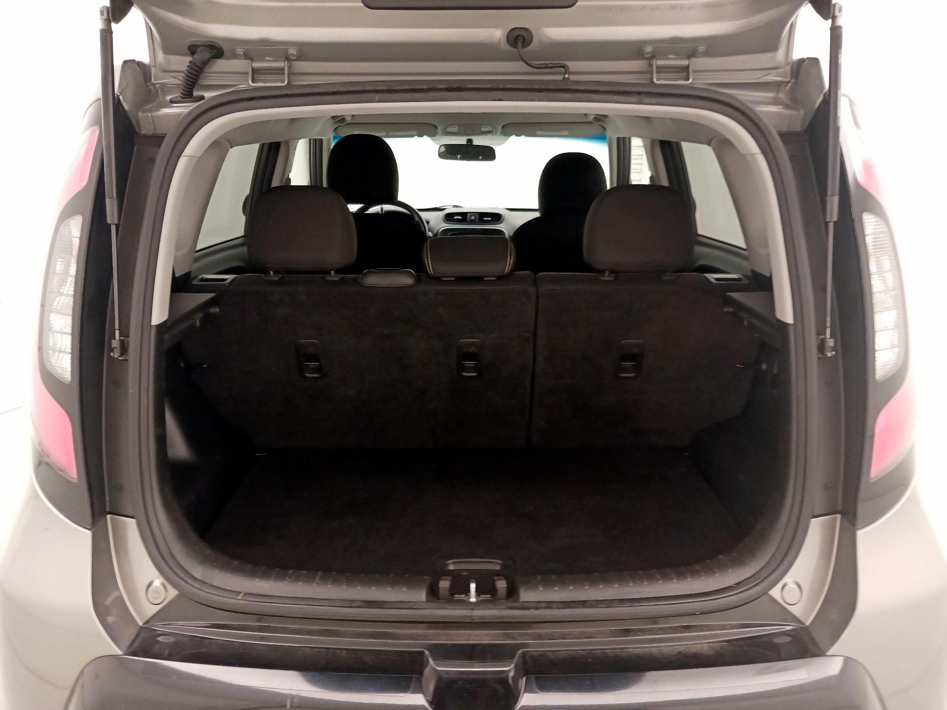 Thumbnail: 2016 Kia Soul - 20