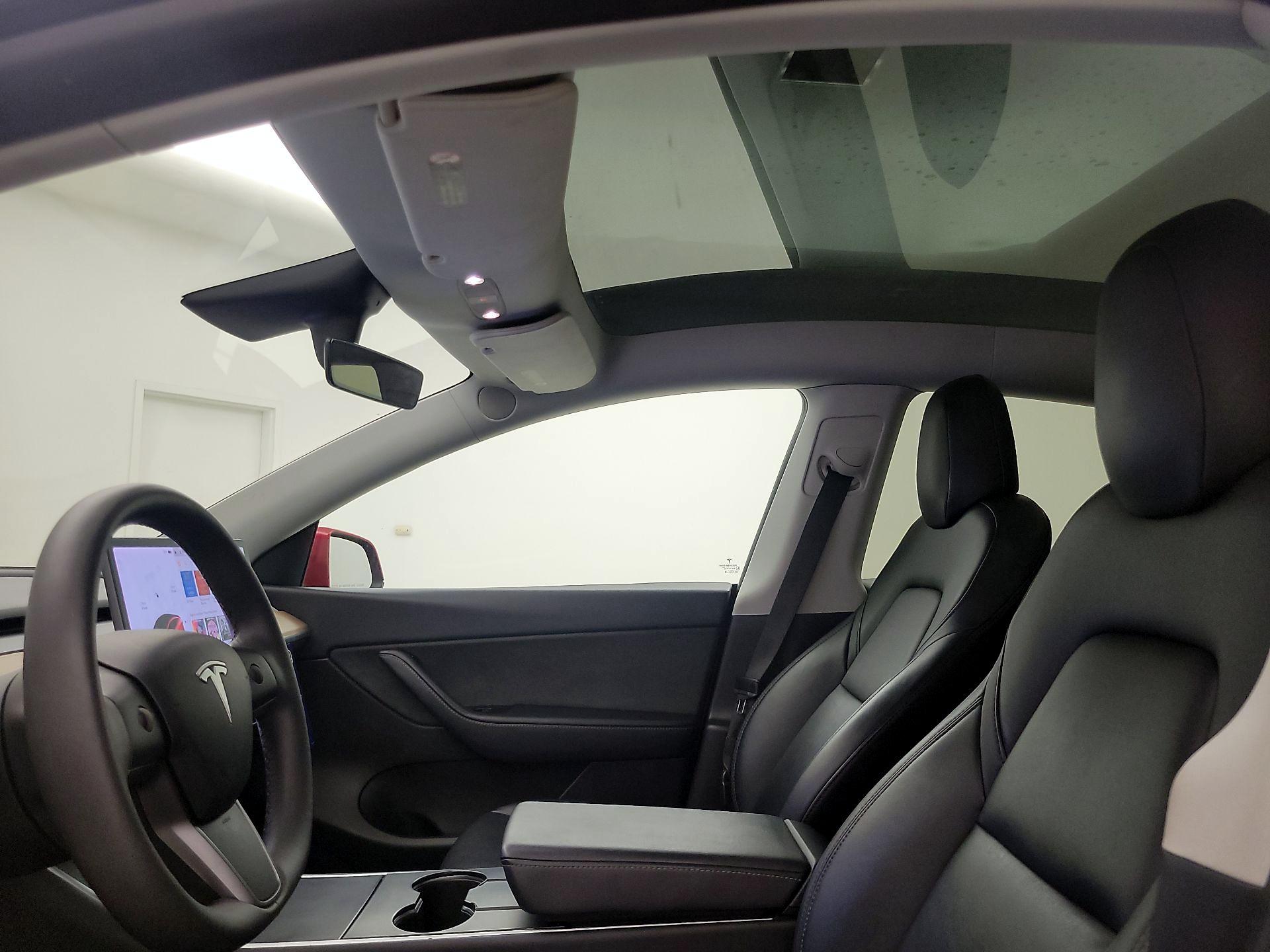 Thumbnail: 2020 Tesla Model Y - 18