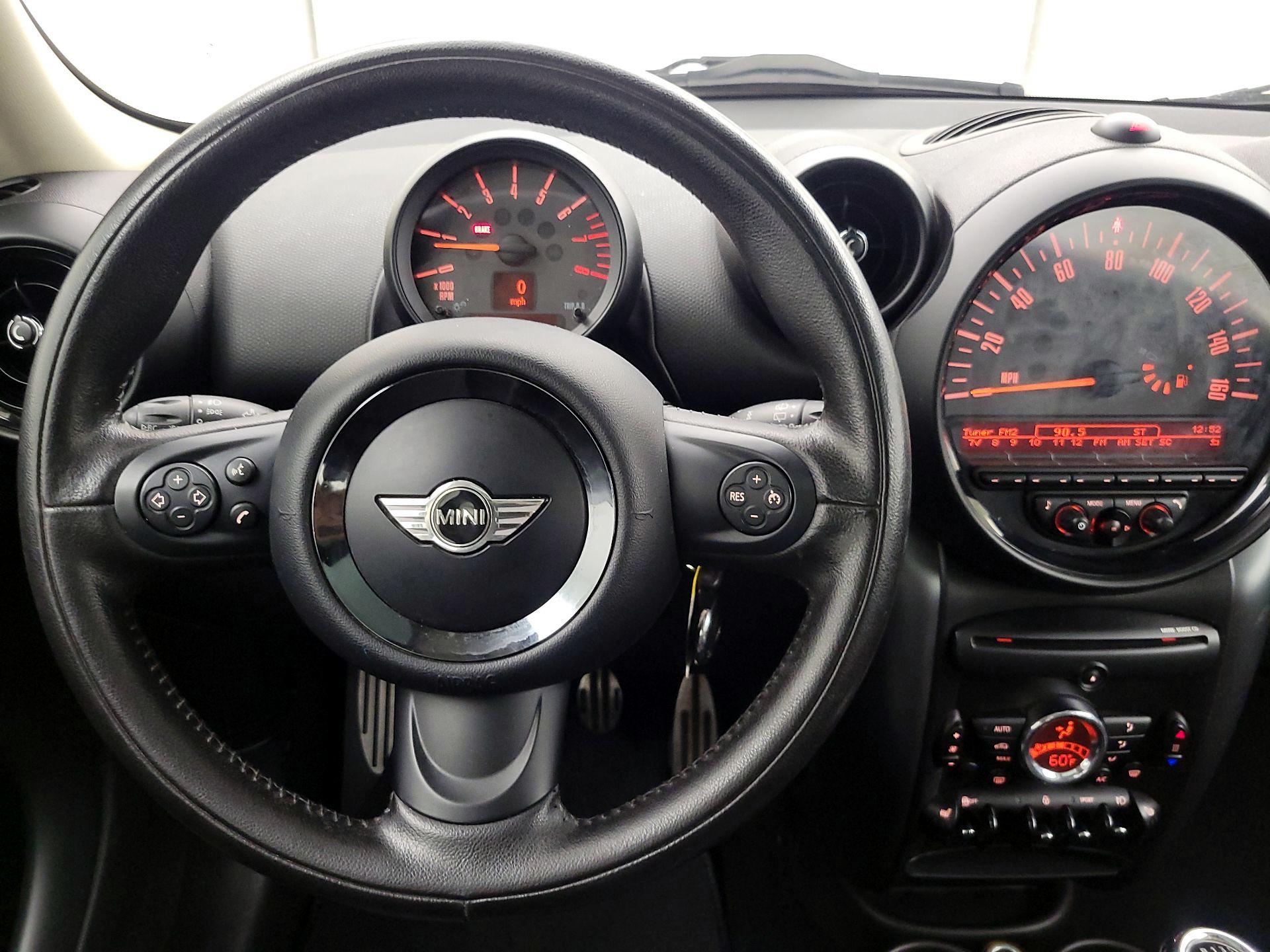 Thumbnail: 2016 MINI Cooper Countryman - 10