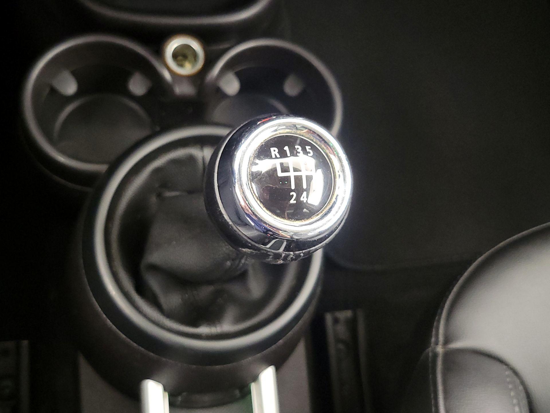 Thumbnail: 2016 MINI Cooper Countryman - 15