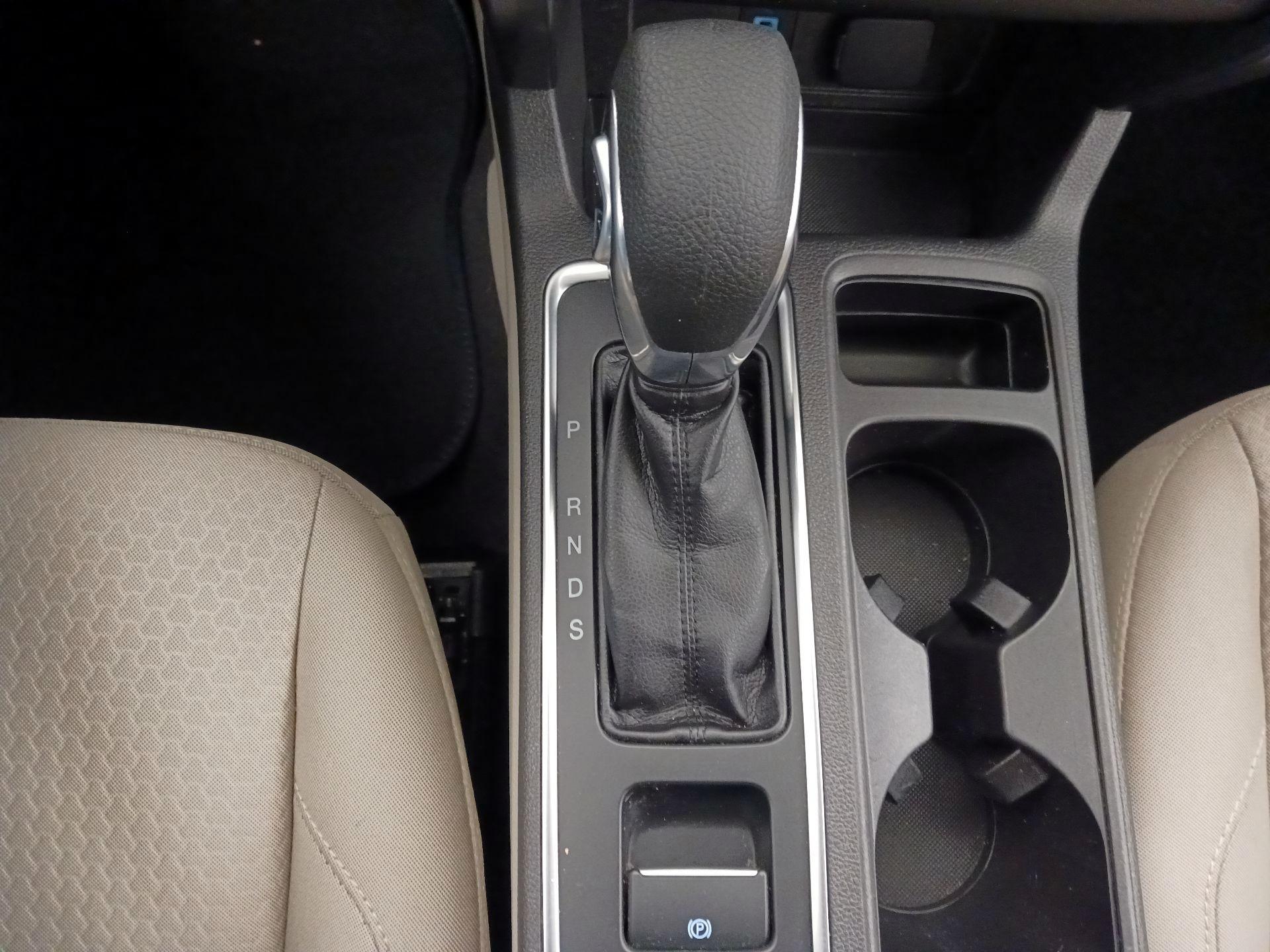 Thumbnail: 2019 Ford Escape - 17