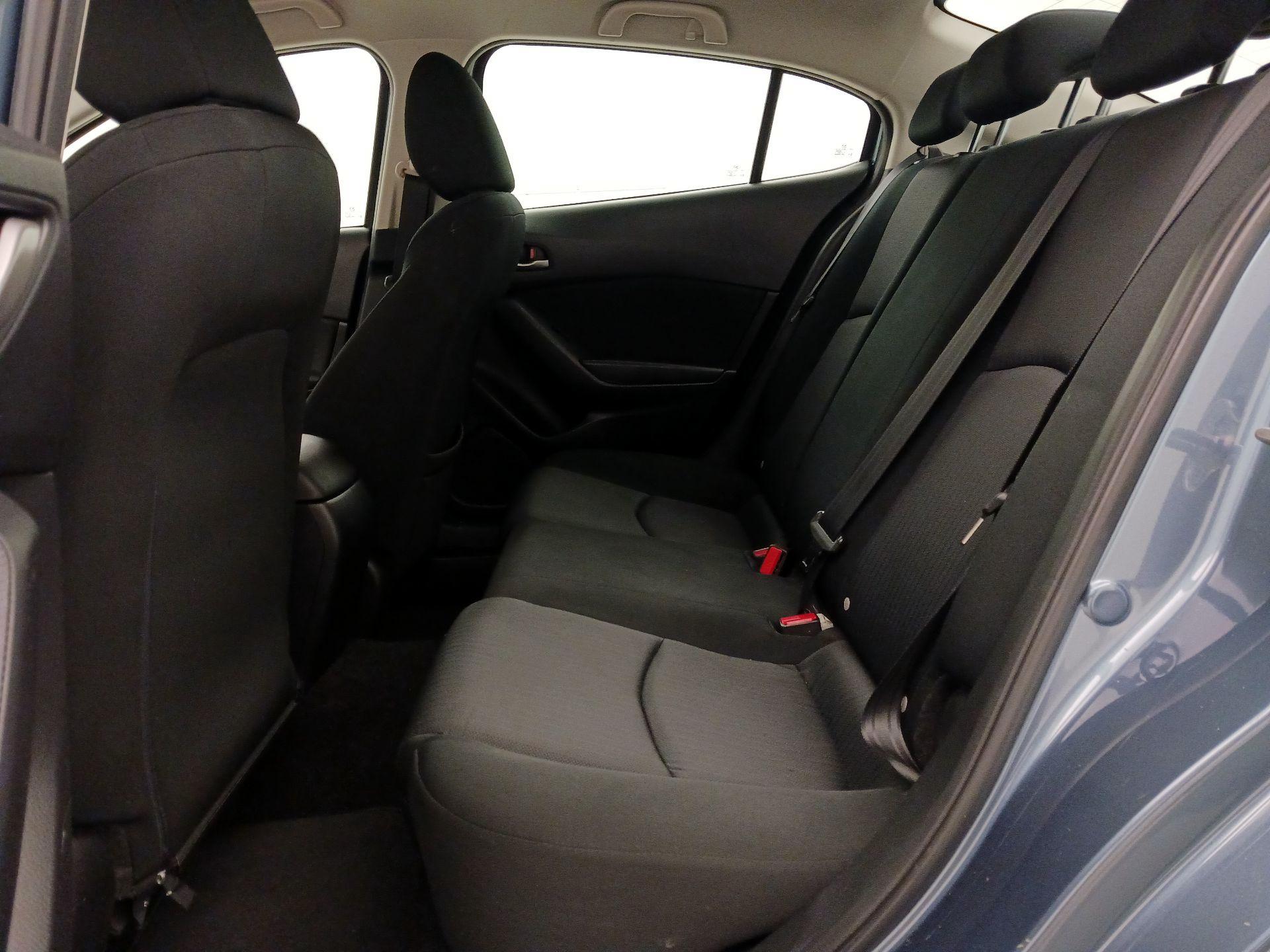 Thumbnail: 2016 Mazda Mazda3 - 20