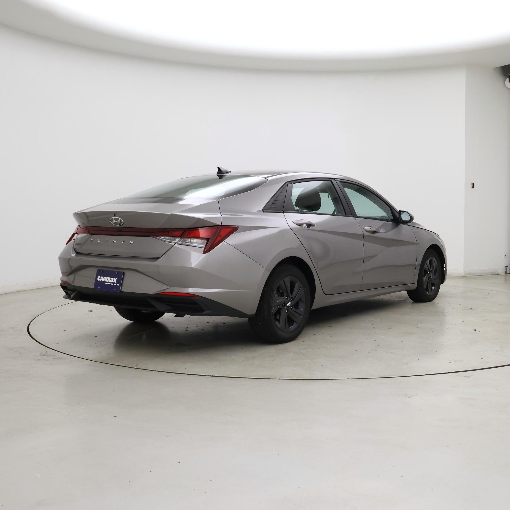 Thumbnail: 2021 Hyundai Elantra - 8