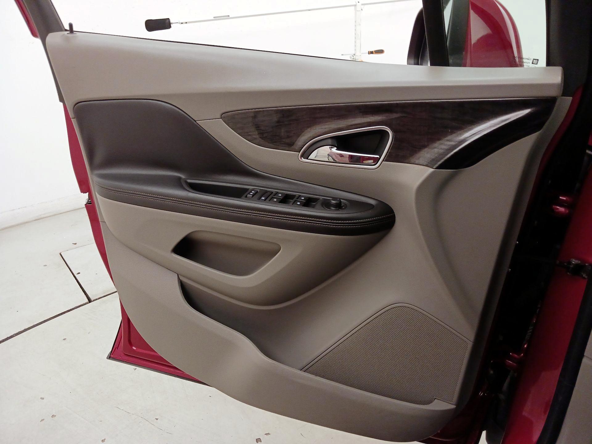 Thumbnail: 2015 Buick Encore - 12