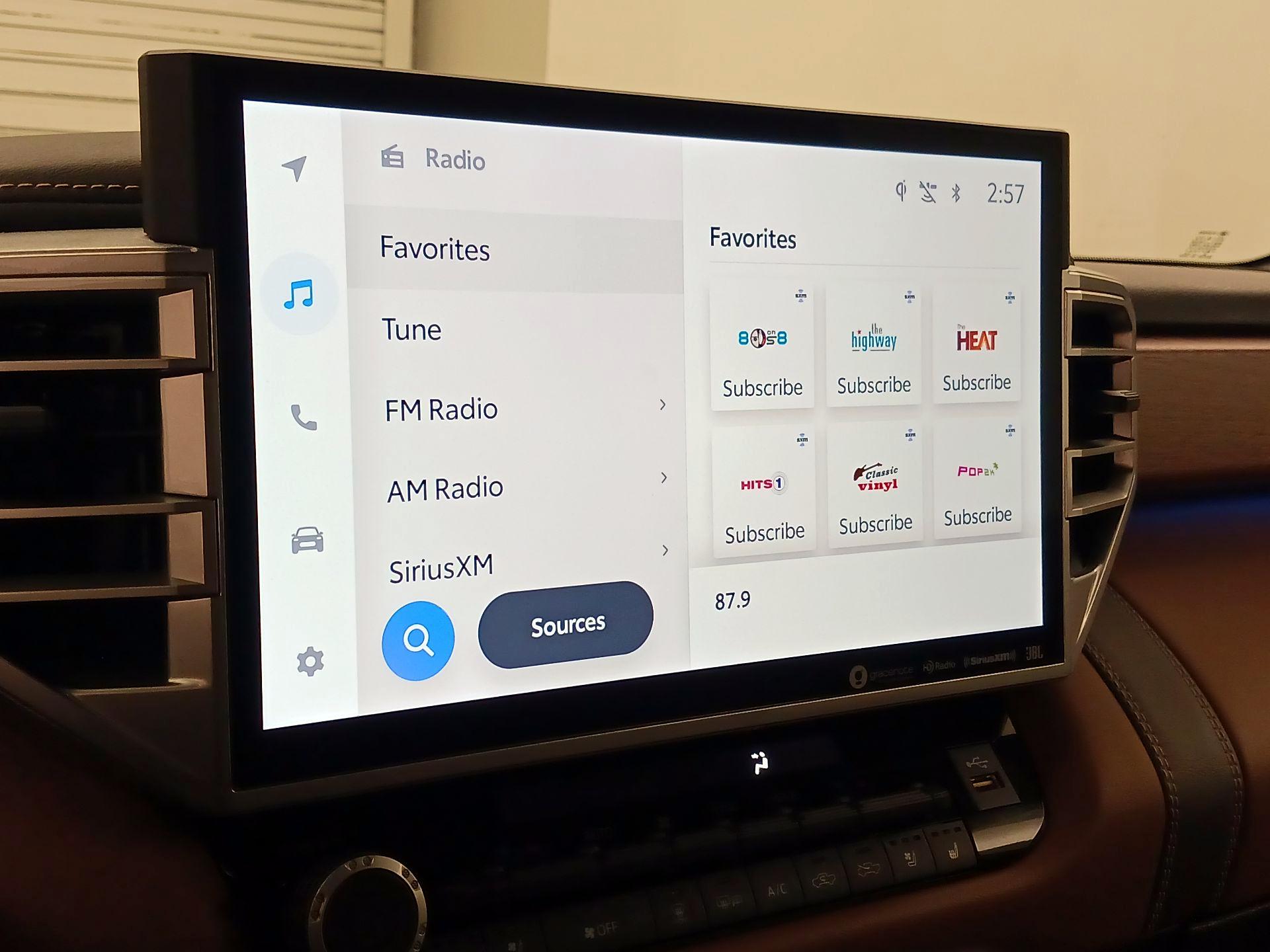 Thumbnail: 2023 Toyota Tundra - 16