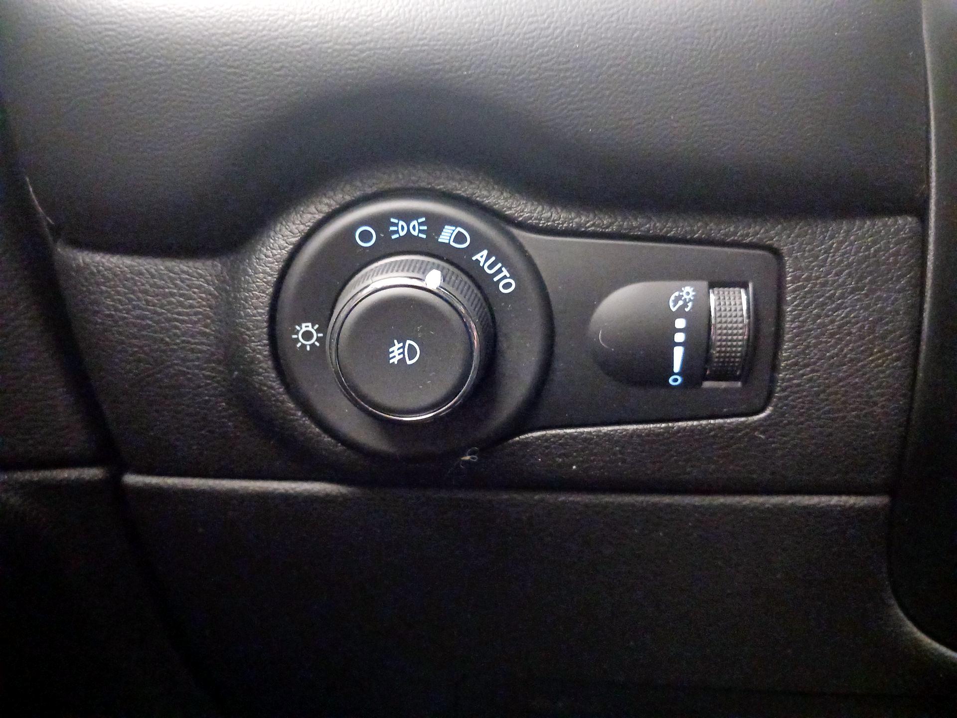 Thumbnail: 2021 Dodge Durango - 13