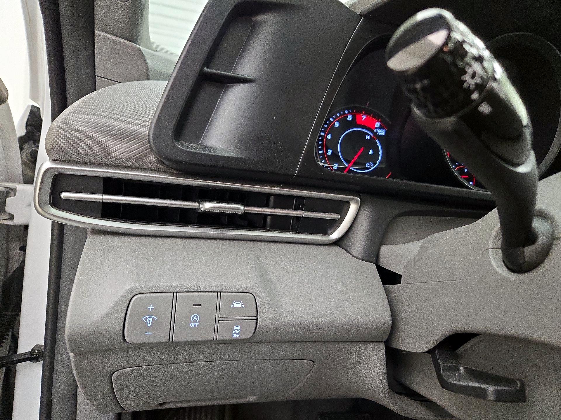 Thumbnail: 2022 Hyundai Elantra - 13