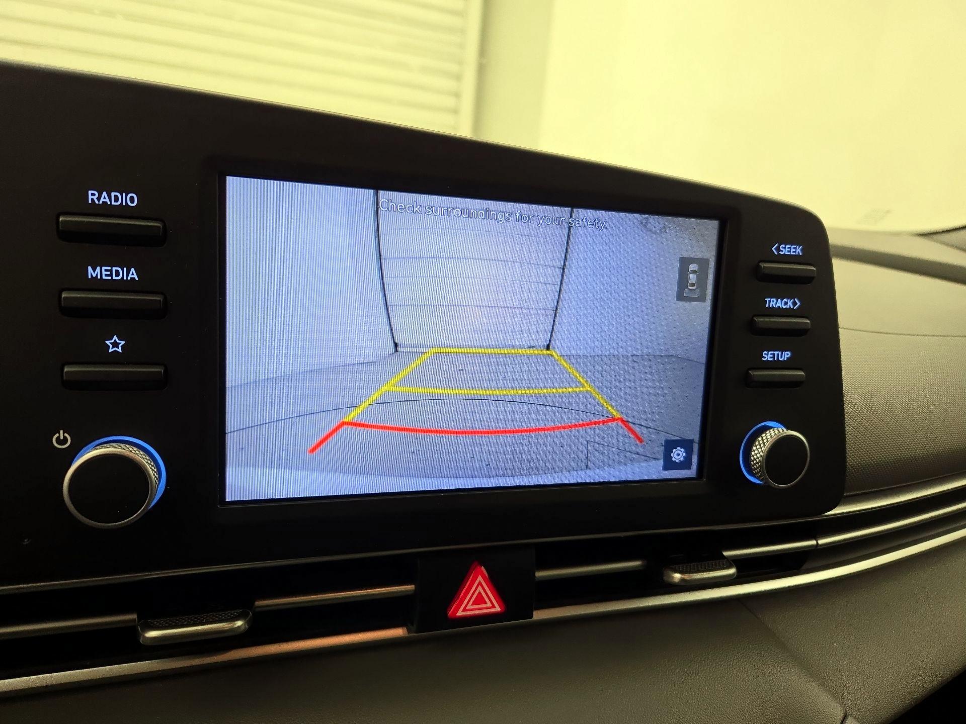 Thumbnail: 2022 Hyundai Elantra - 14