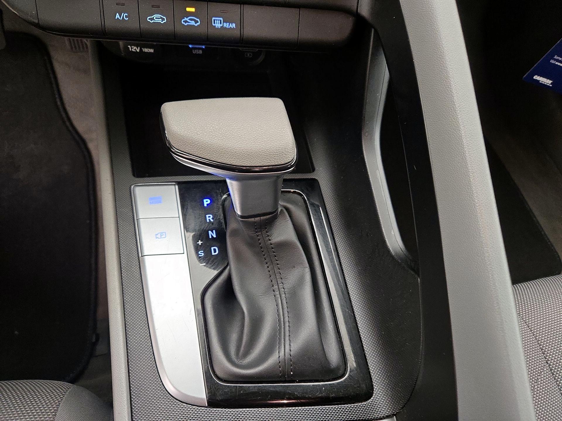 Thumbnail: 2022 Hyundai Elantra - 17