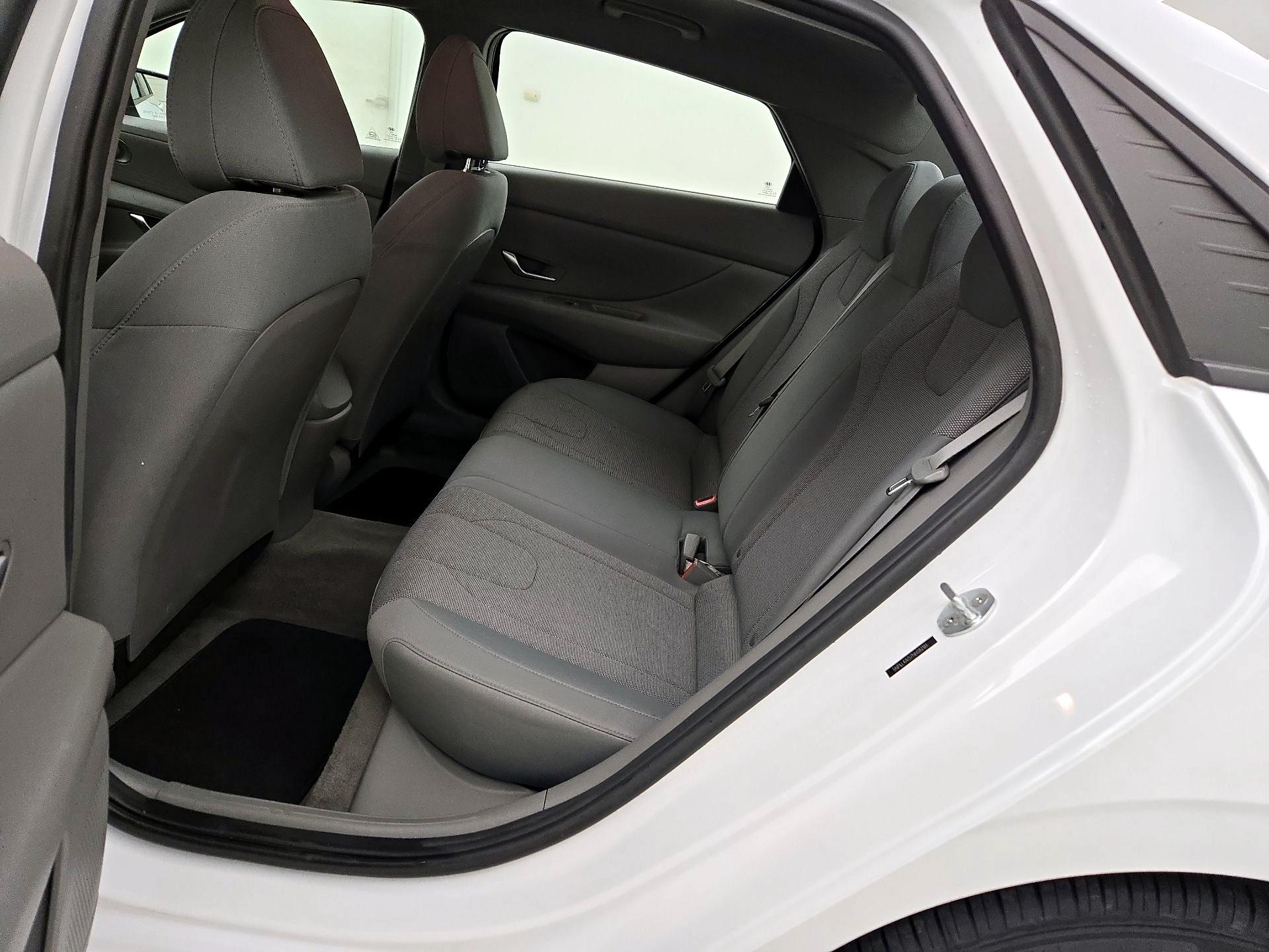 Thumbnail: 2022 Hyundai Elantra - 19