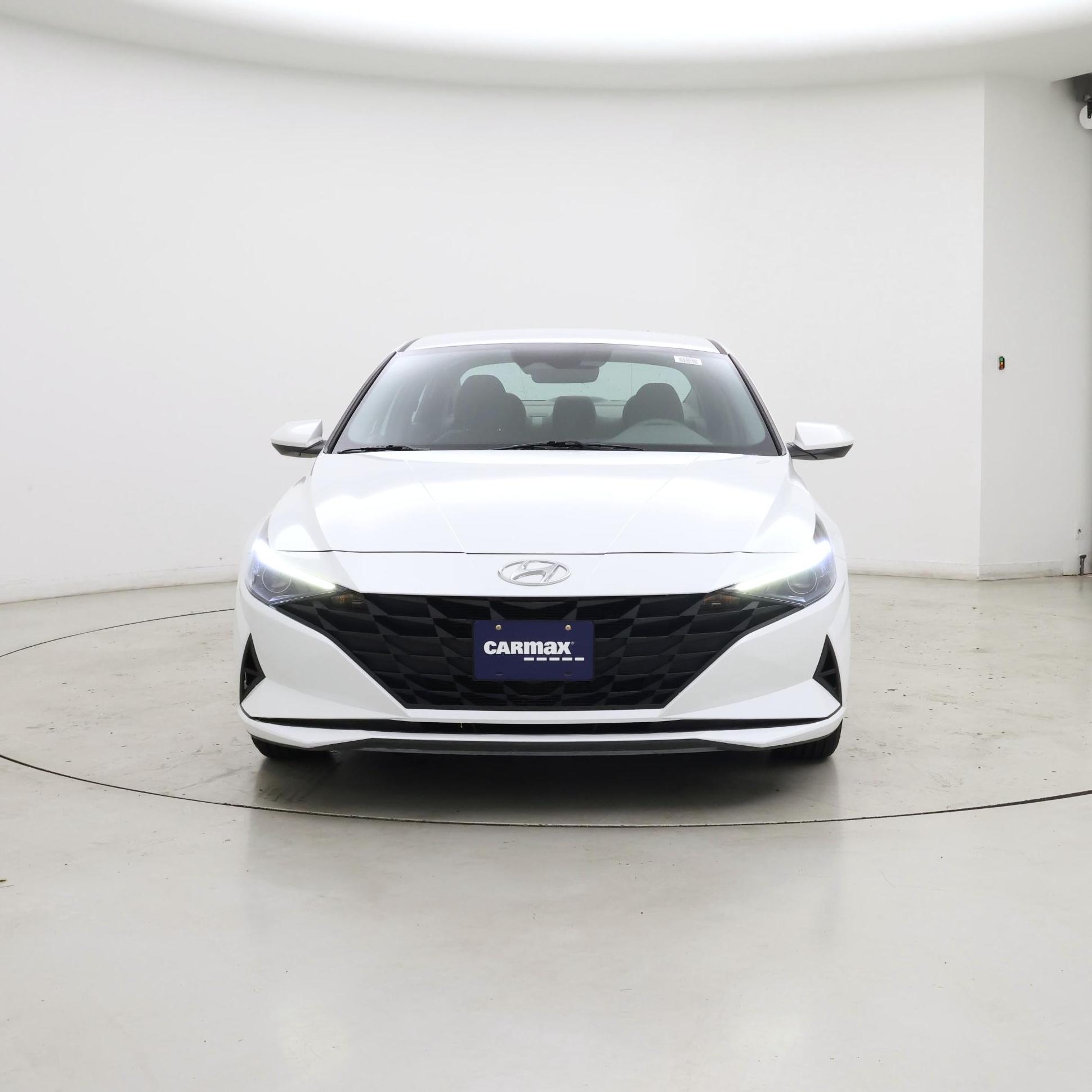 Thumbnail: 2022 Hyundai Elantra - 5