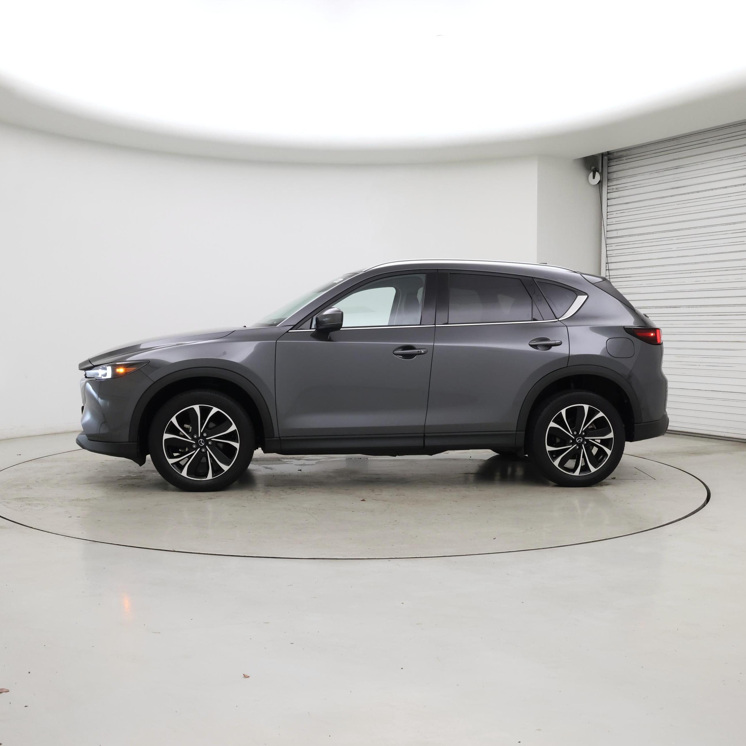 Thumbnail: 2023 Mazda CX-5 - 3