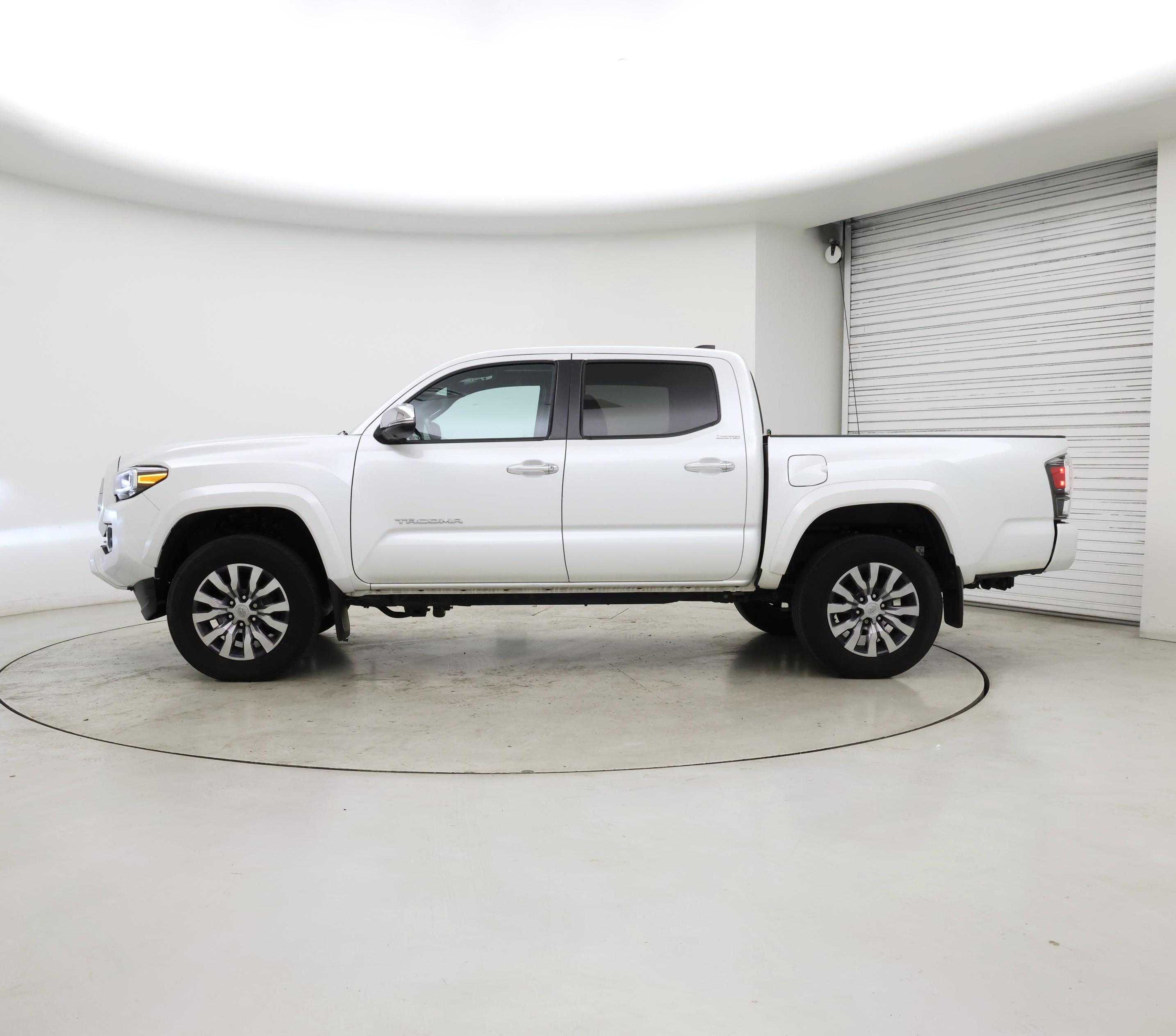 Thumbnail: 2023 Toyota Tacoma - 3