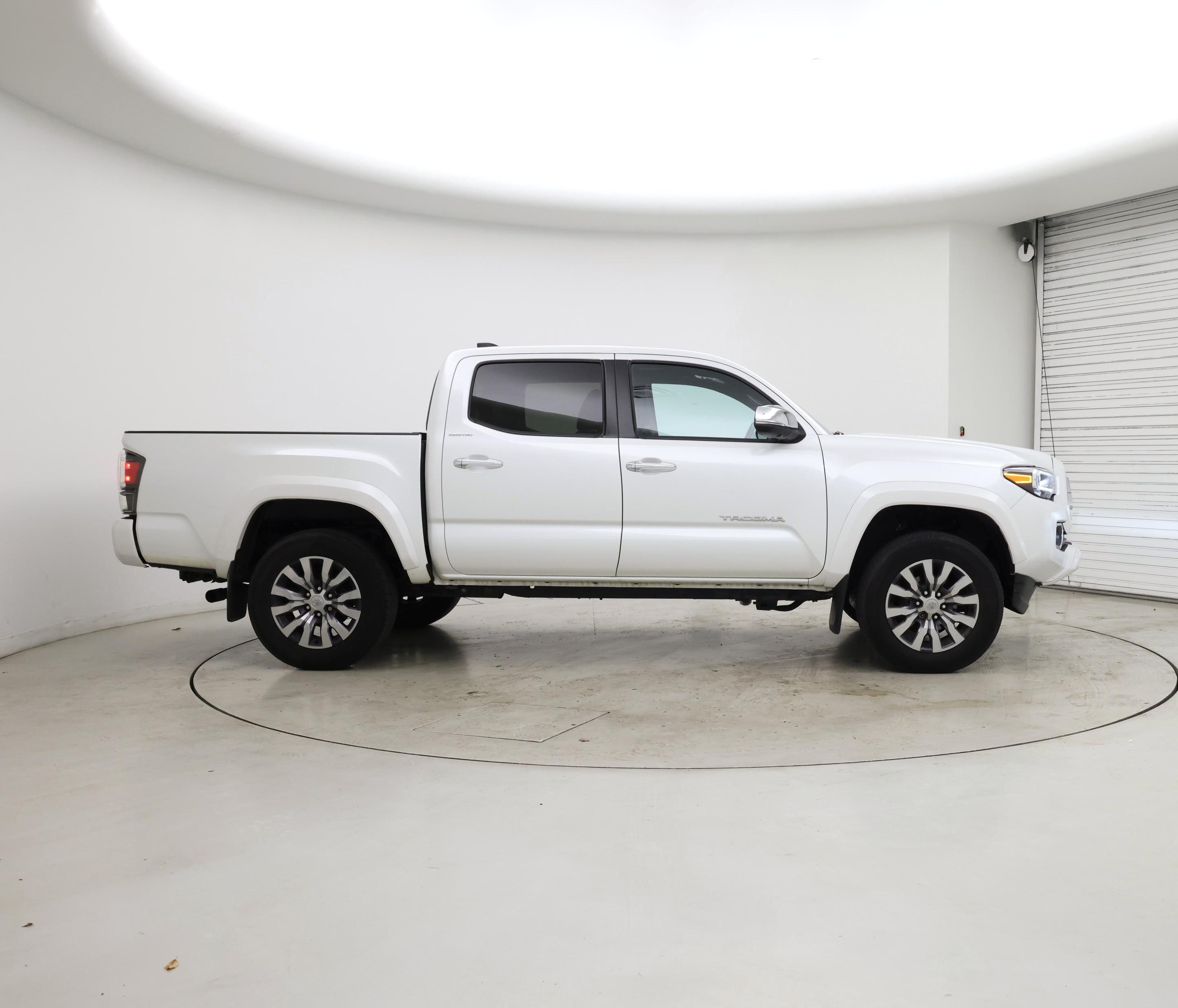 Thumbnail: 2023 Toyota Tacoma - 7