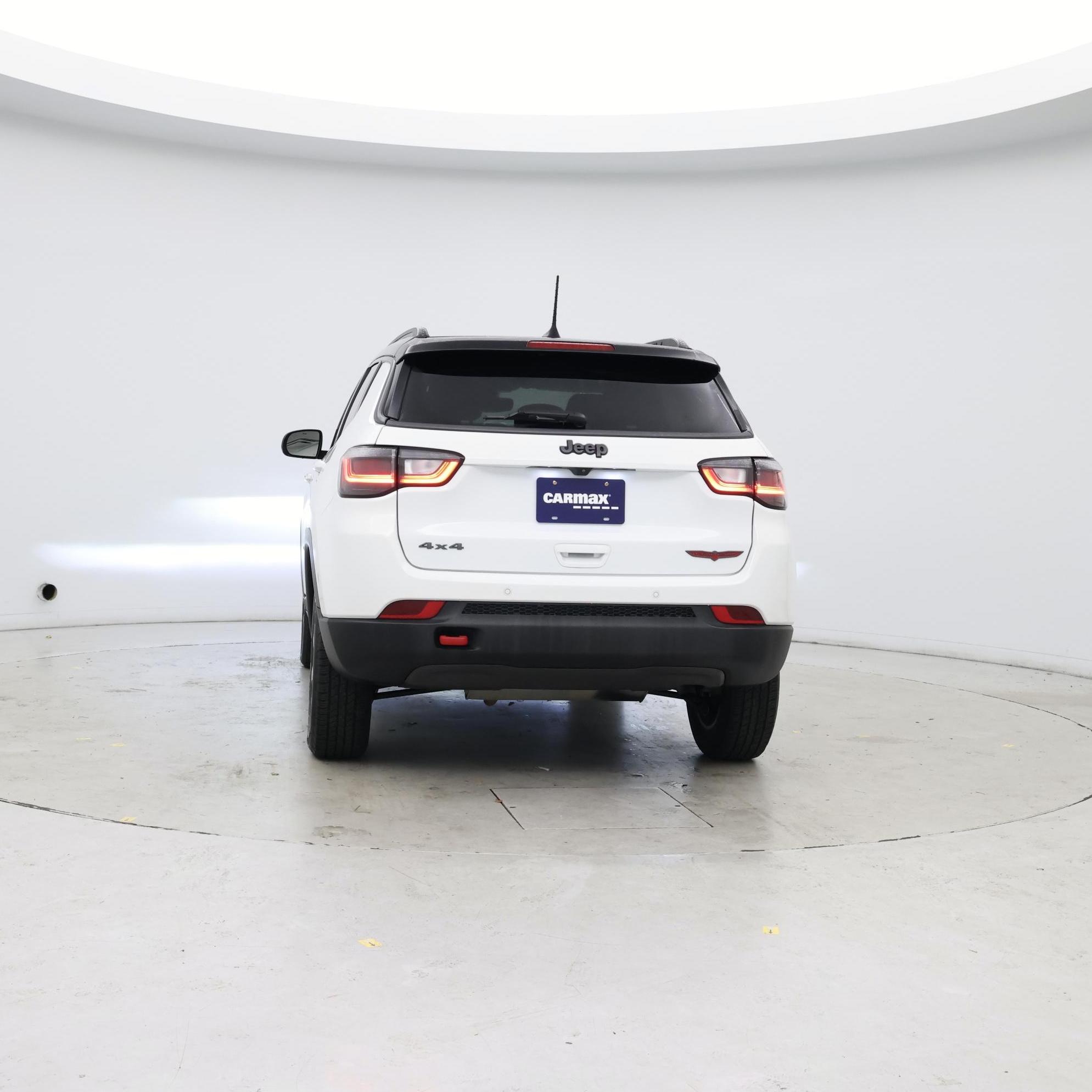 Thumbnail: 2022 Jeep Compass - 6