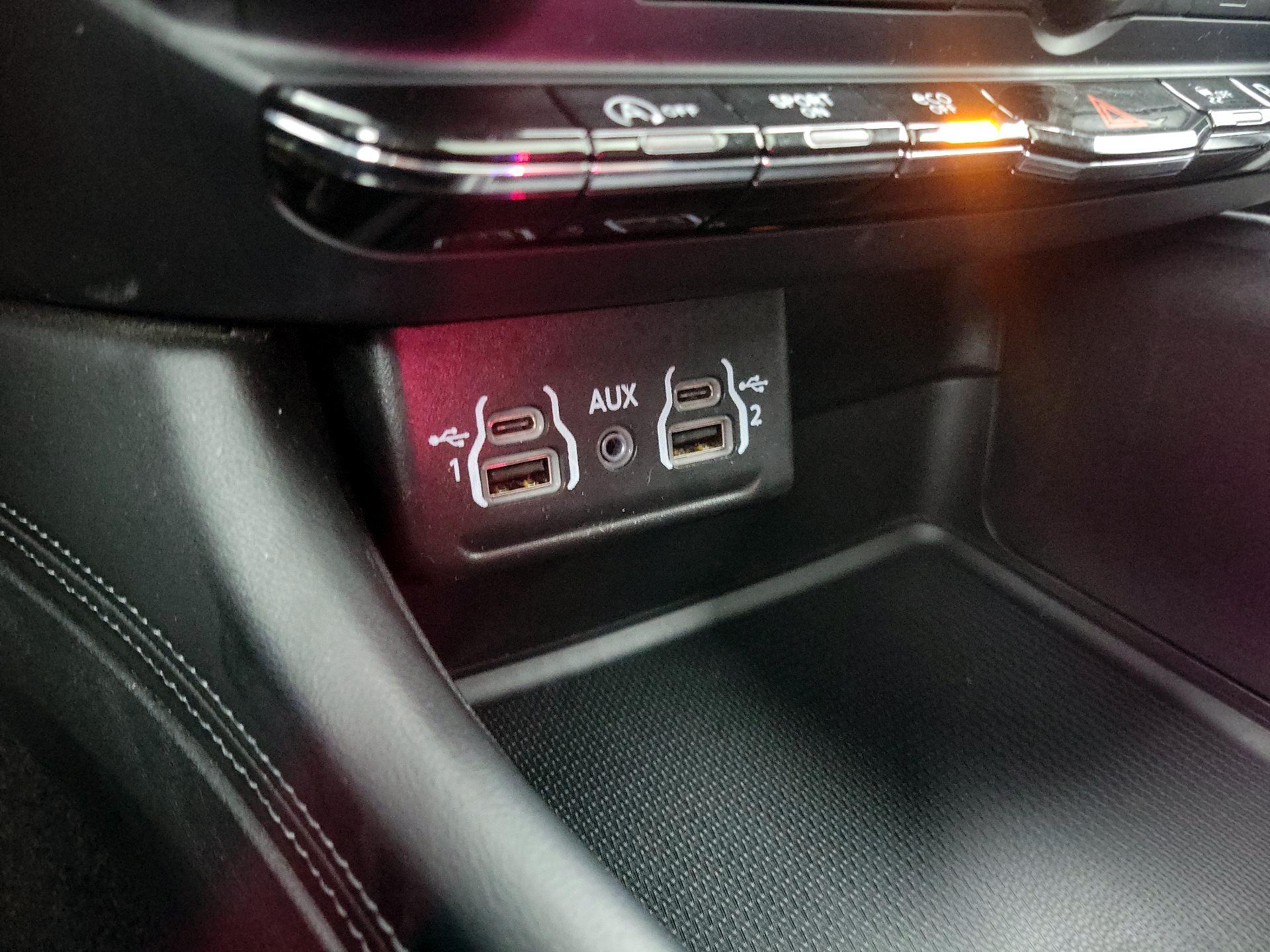 Thumbnail: 2022 Dodge Durango - 18