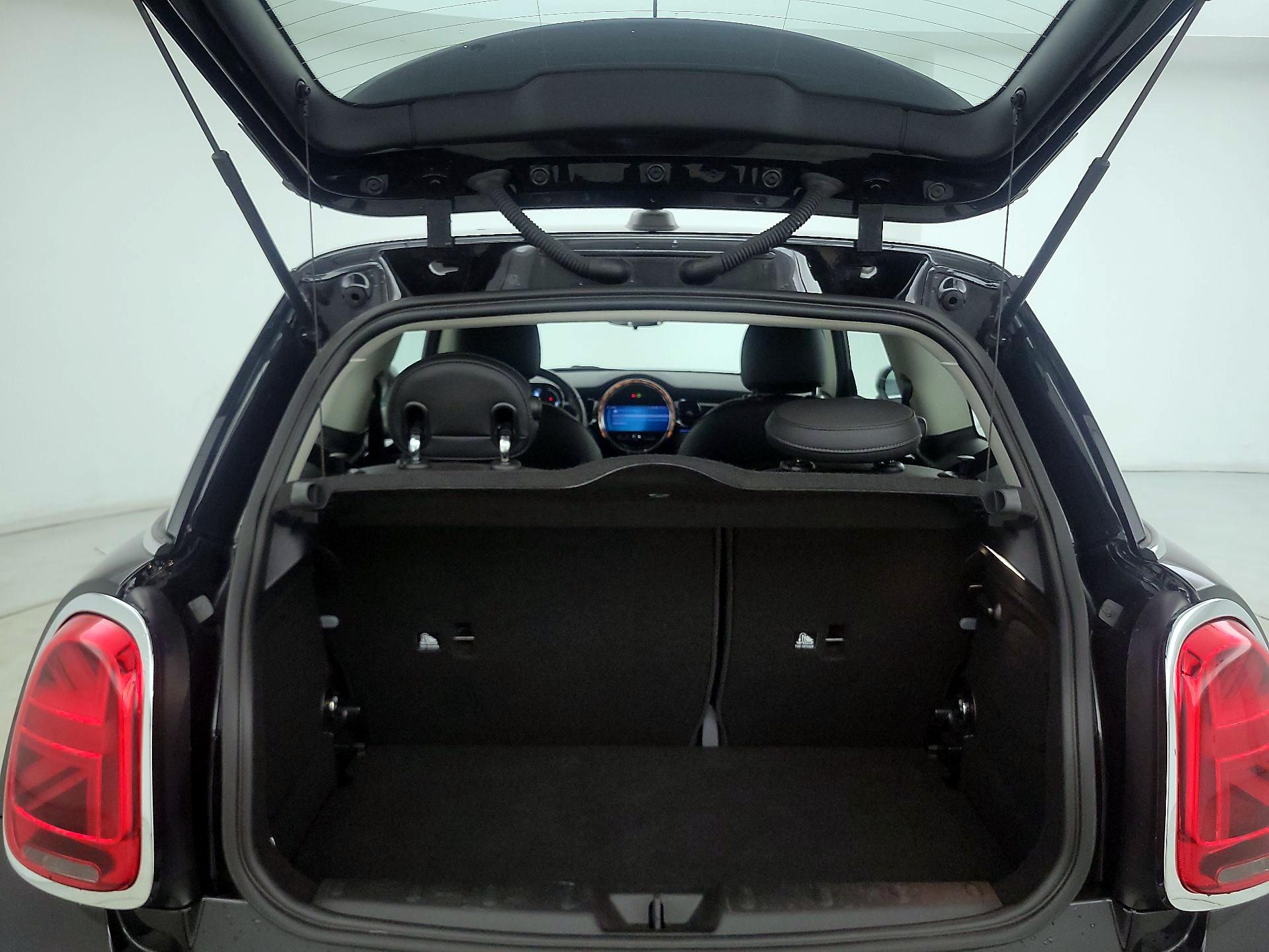 Thumbnail: 2023 MINI Cooper Hardtop - 20