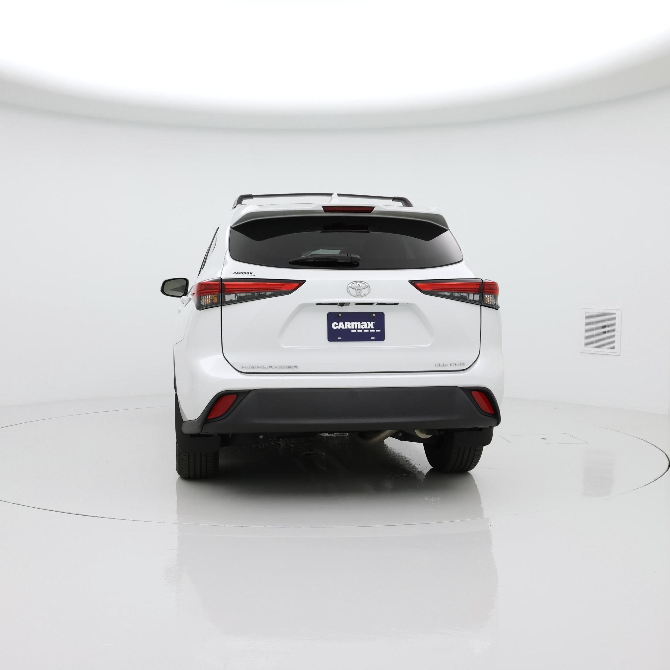 Thumbnail: 2022 Toyota Highlander - 6
