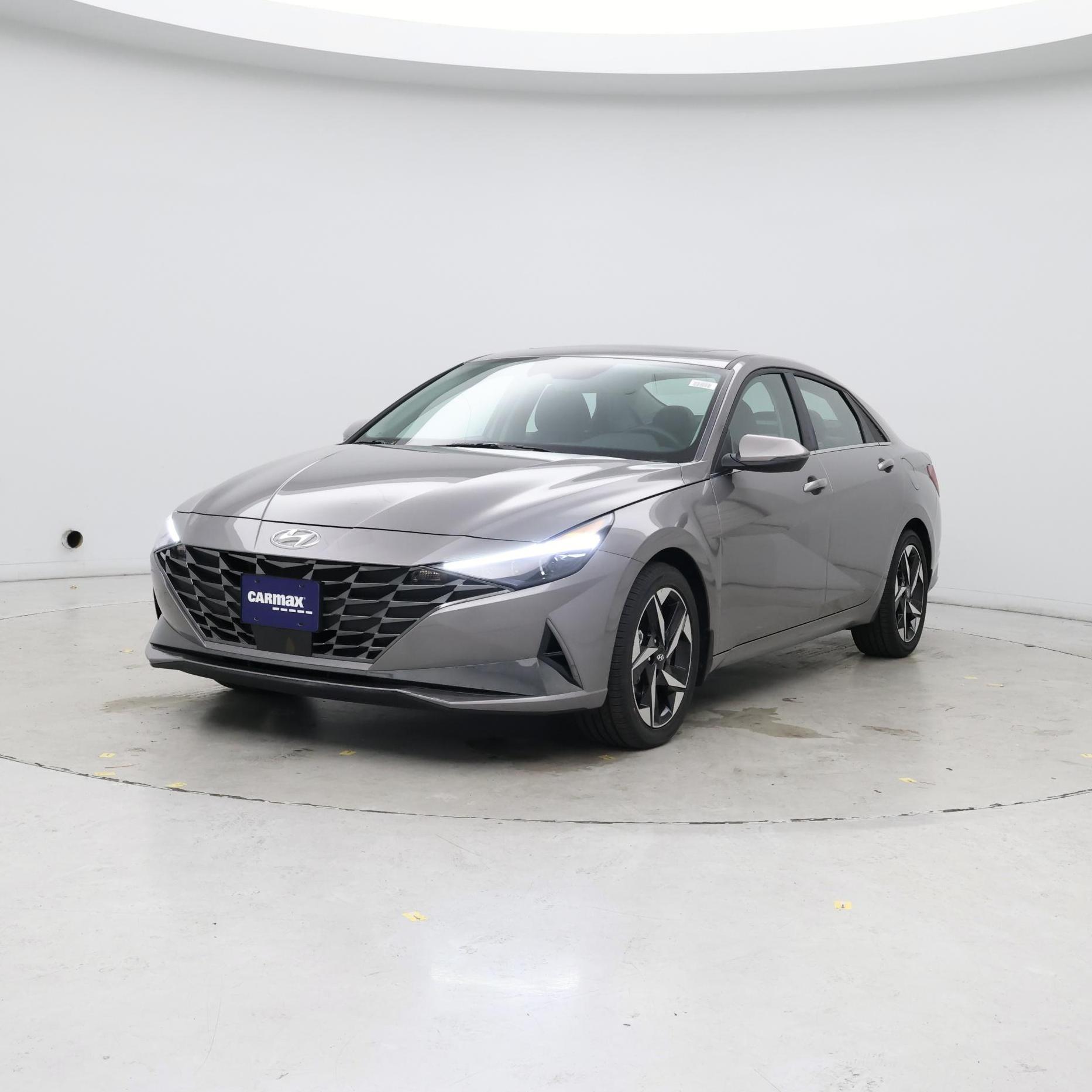 Thumbnail: 2023 Hyundai Elantra - 4