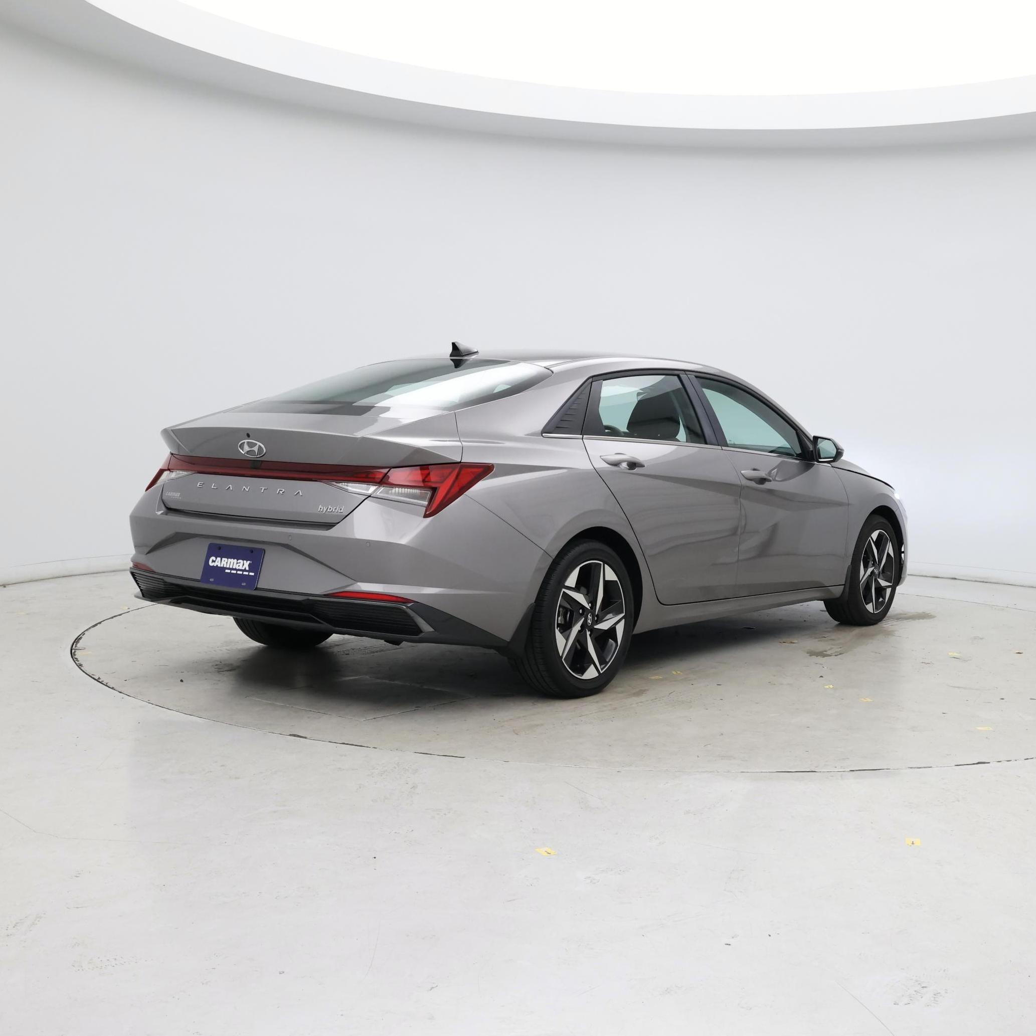 Thumbnail: 2023 Hyundai Elantra - 8