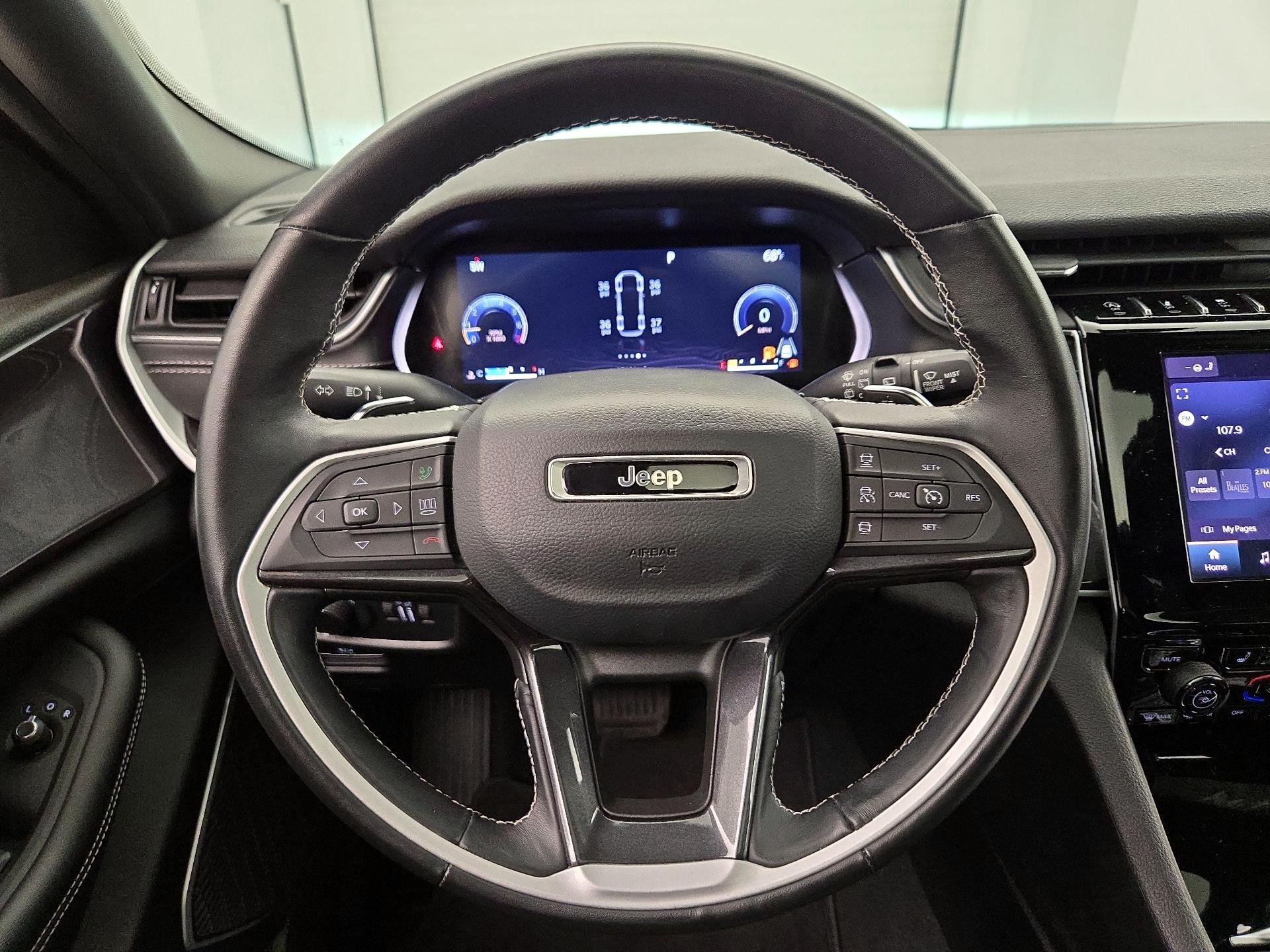 Thumbnail: 2022 Jeep Grand Cherokee - 10