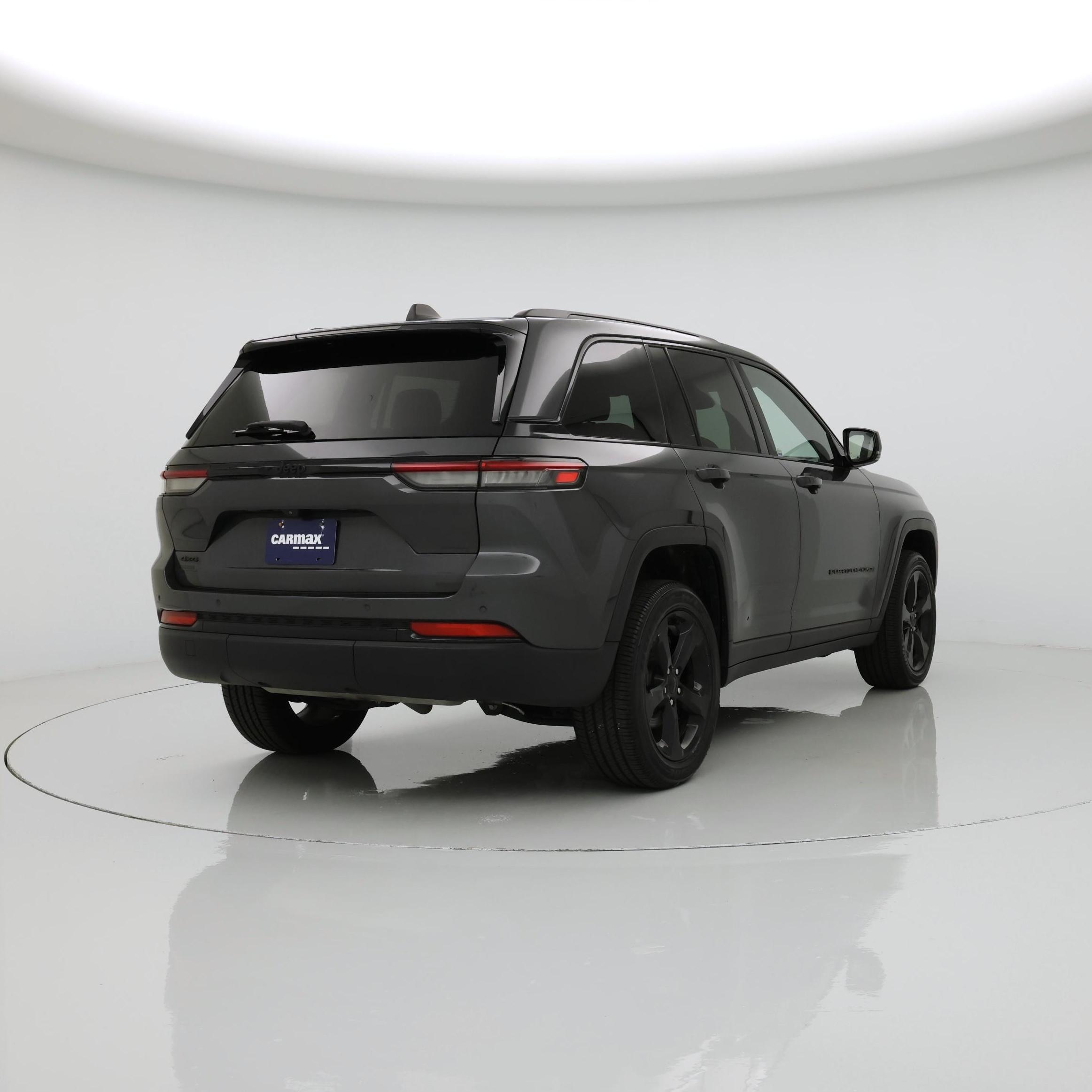 Thumbnail: 2022 Jeep Grand Cherokee - 8