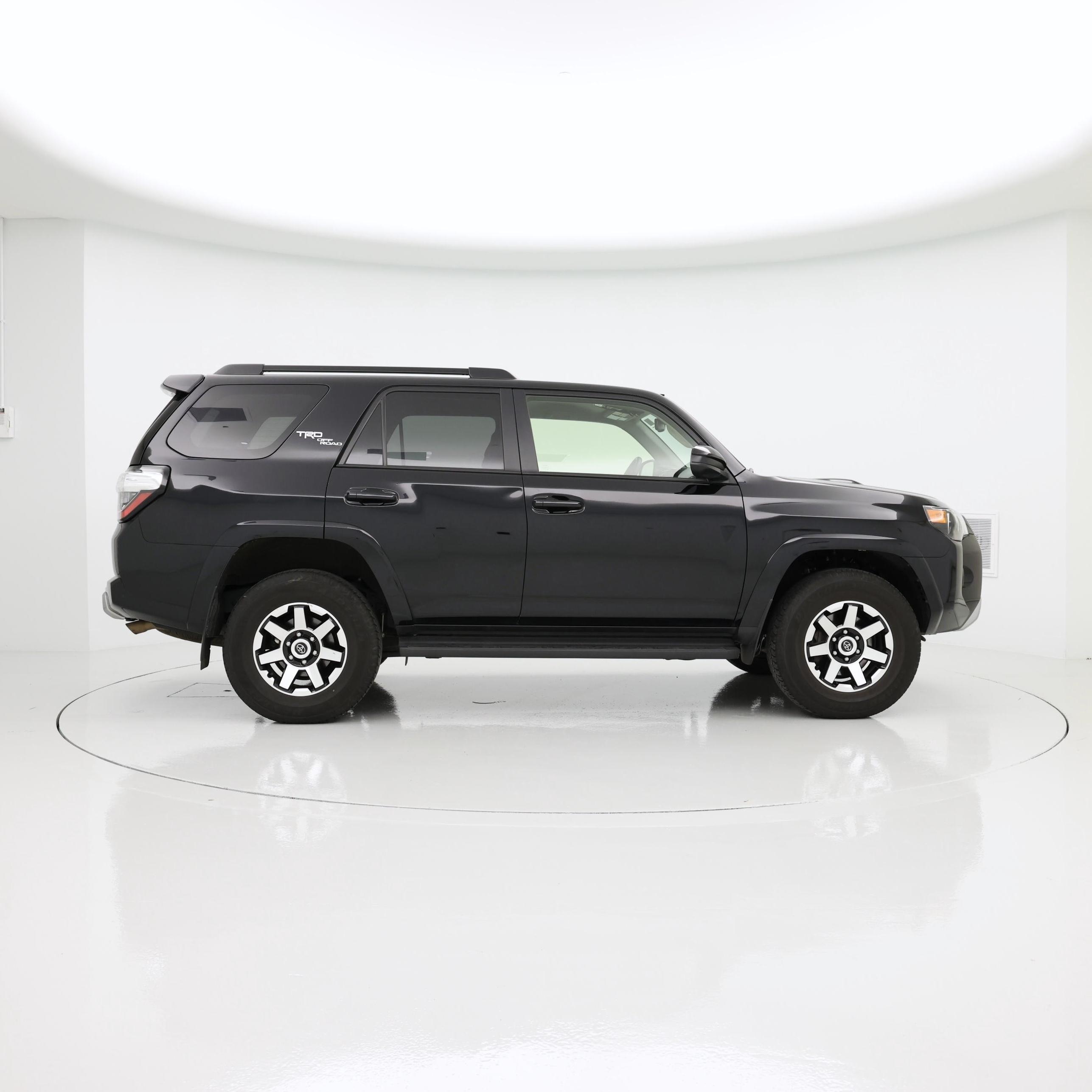 Thumbnail: 2024 Toyota 4Runner - 7