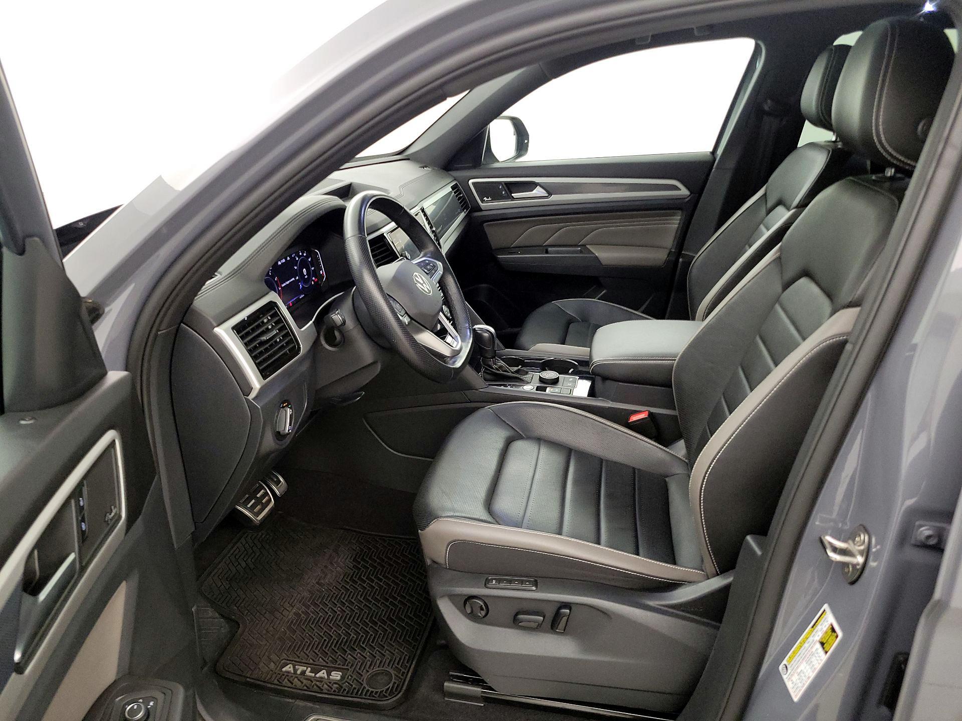 Thumbnail: 2022 Volkswagen Atlas - 11