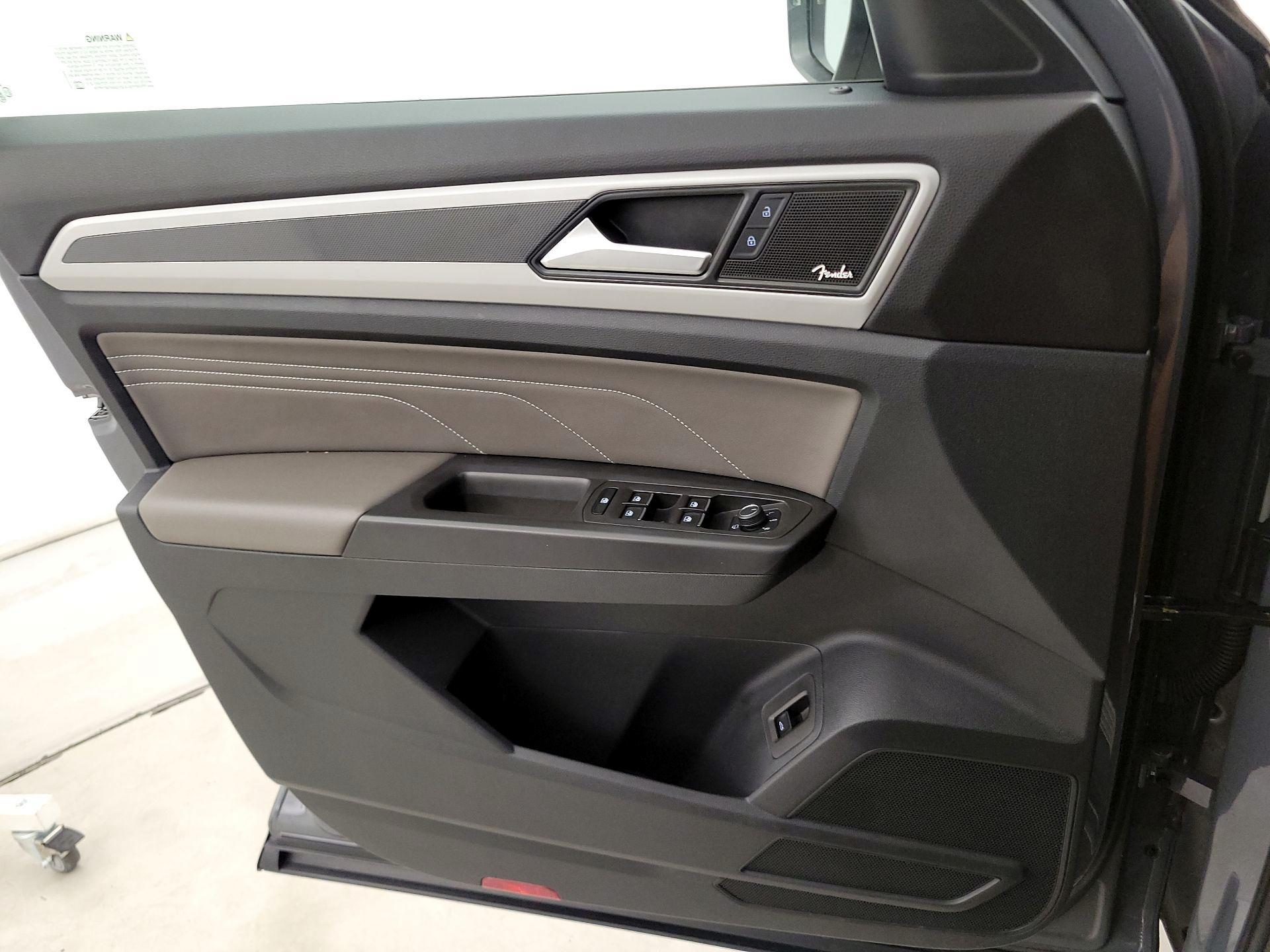 Thumbnail: 2022 Volkswagen Atlas - 12