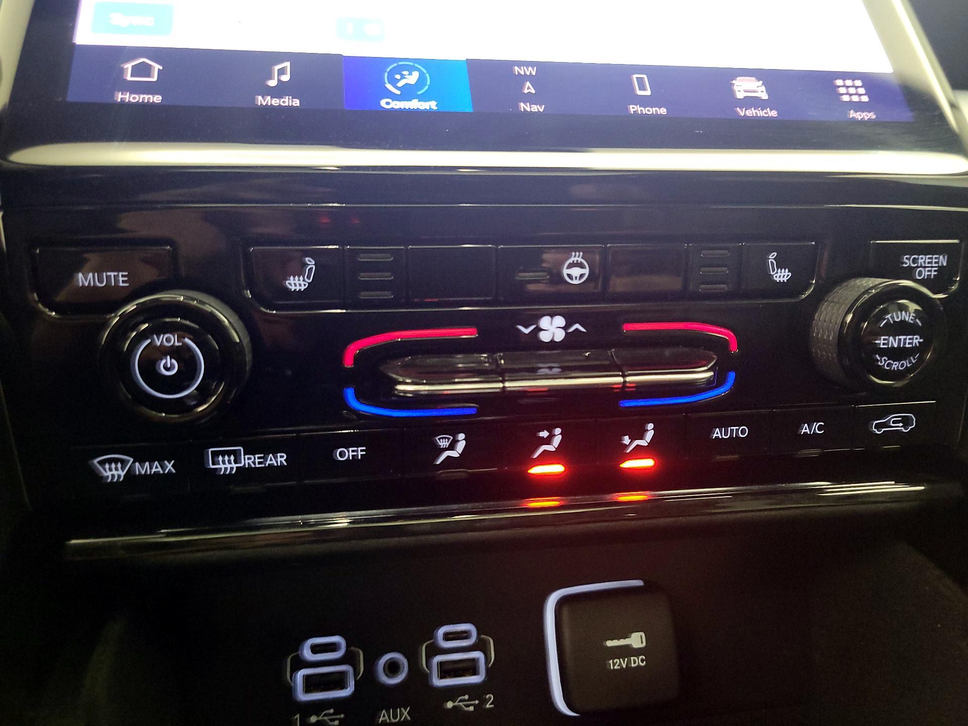 Thumbnail: 2022 Jeep Grand Cherokee - 16