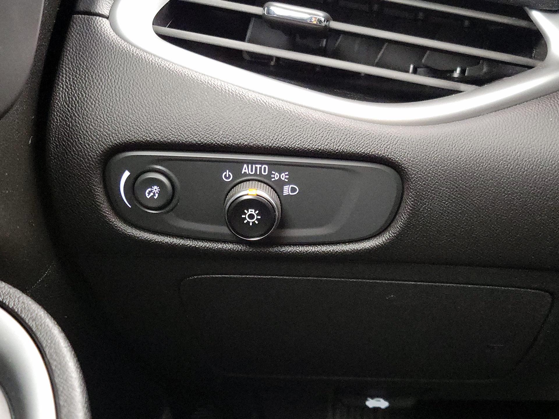 Thumbnail: 2023 Chevrolet Malibu - 13