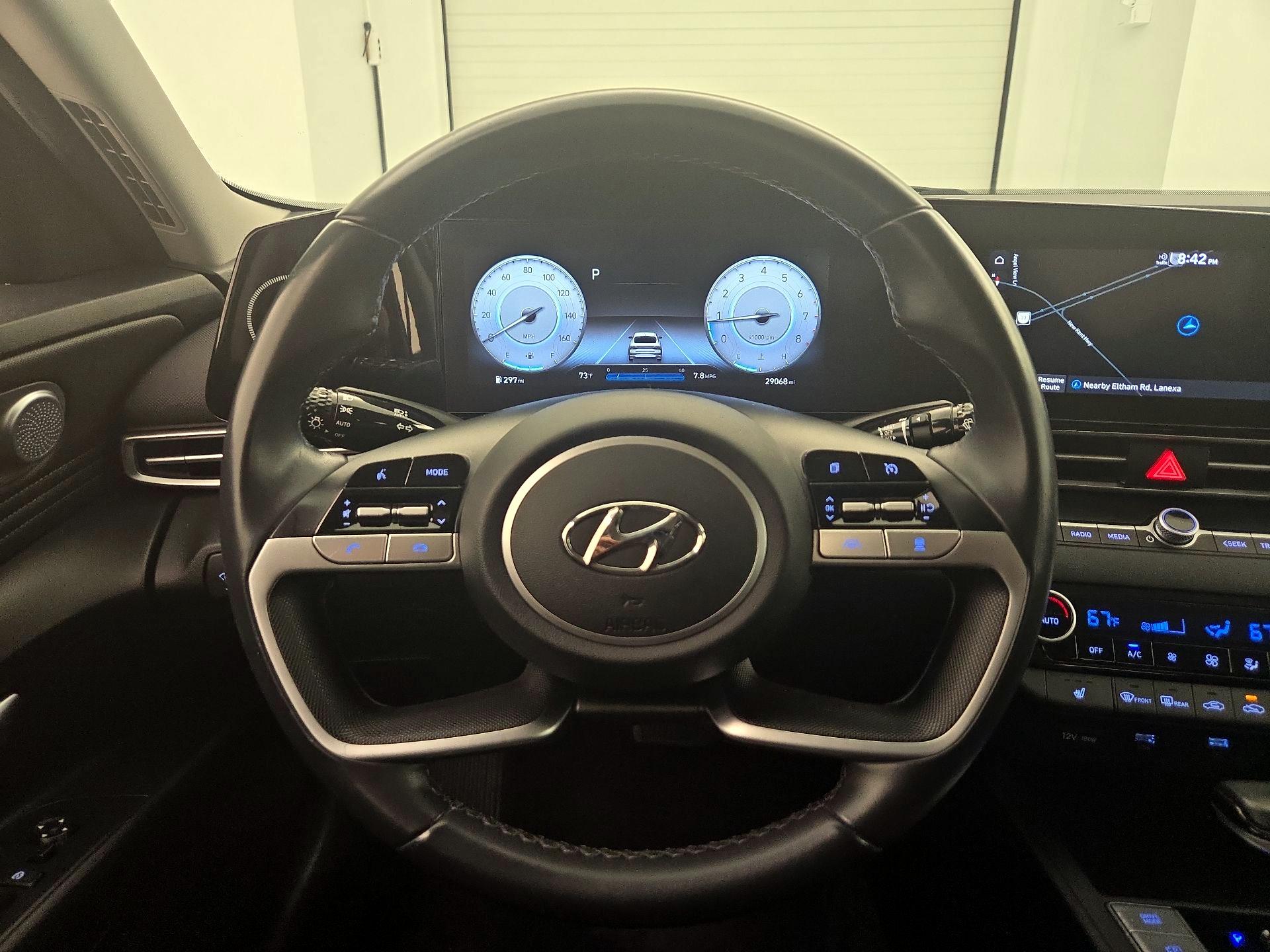Thumbnail: 2023 Hyundai Elantra - 10