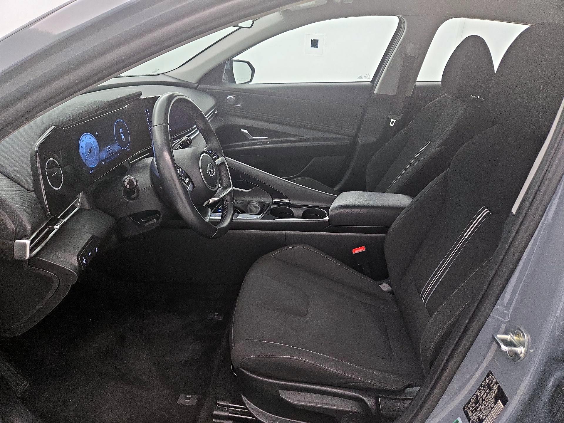 Thumbnail: 2023 Hyundai Elantra - 11