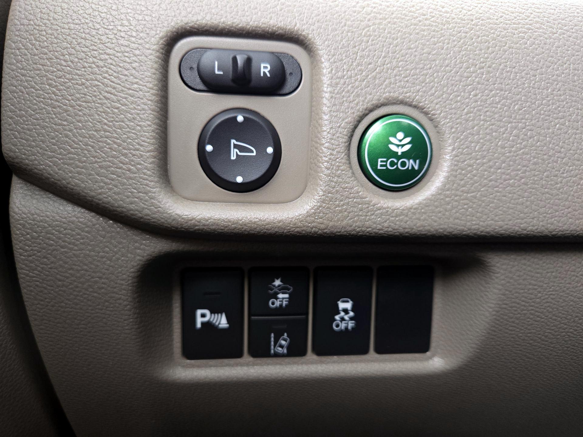 Thumbnail: 2022 Honda Pilot - 13