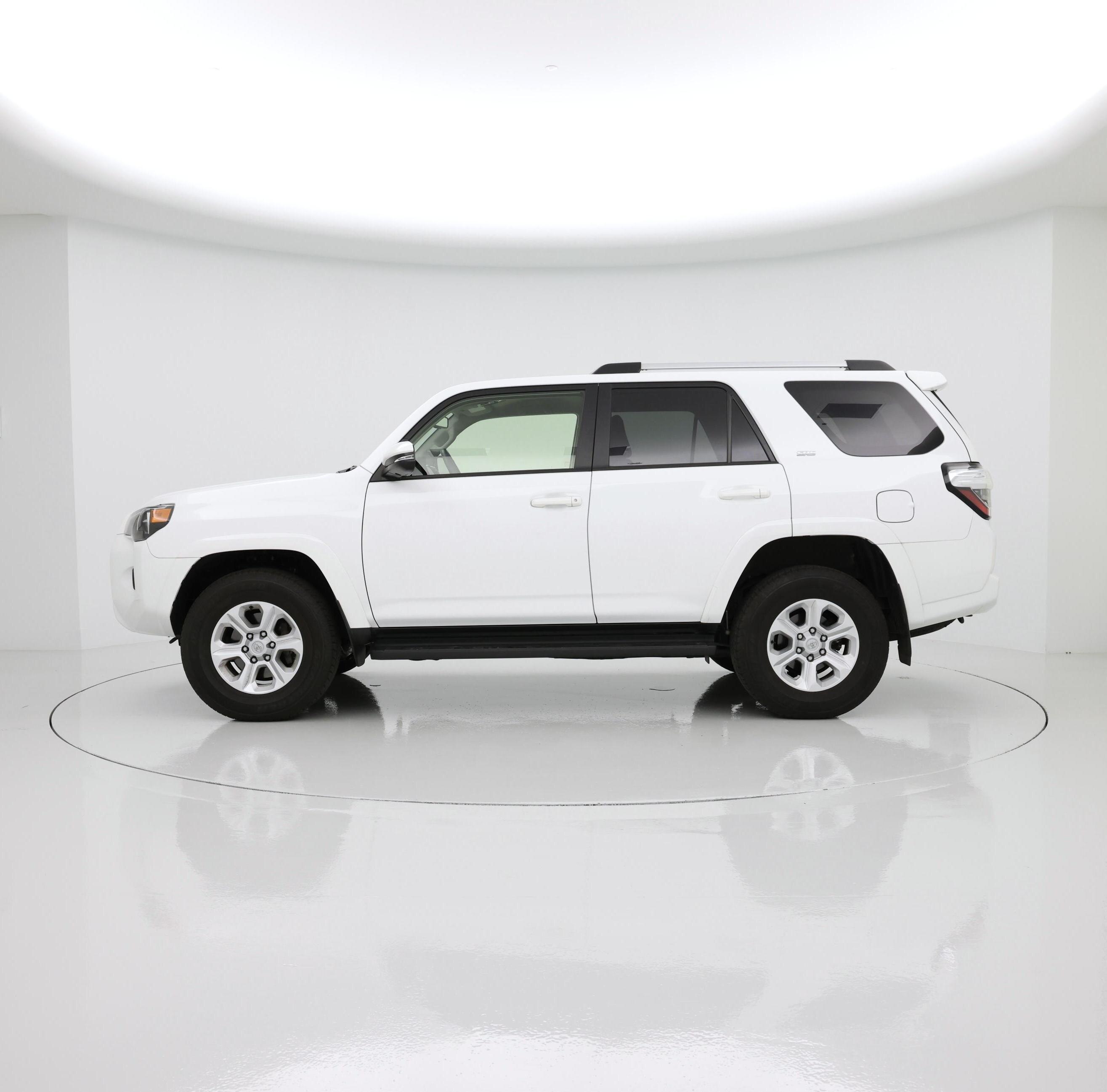 Thumbnail: 2024 Toyota 4Runner - 3