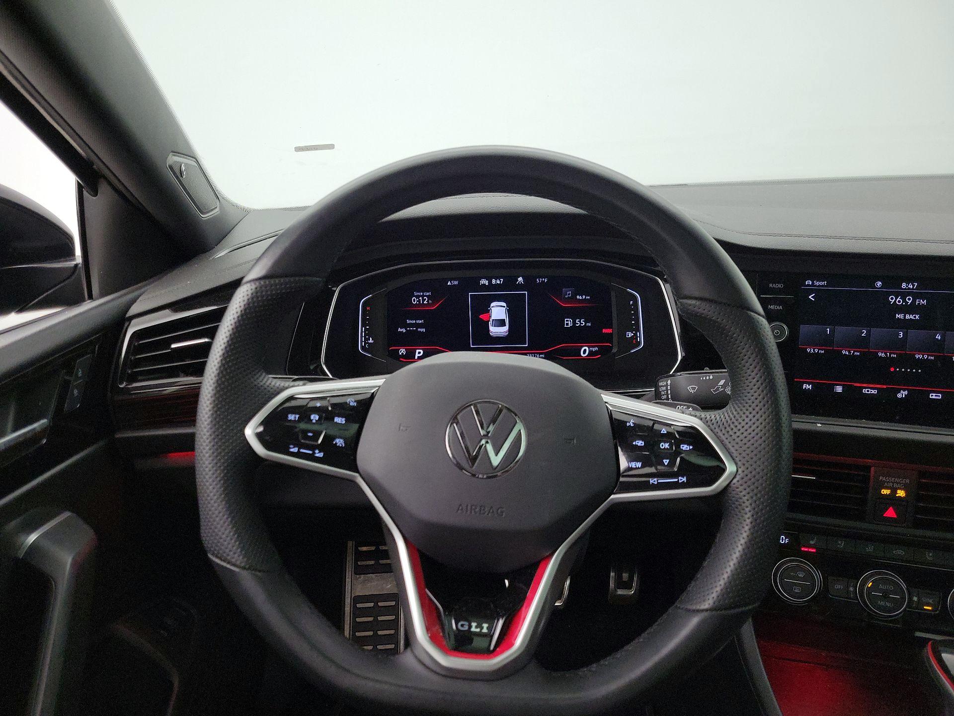 Thumbnail: 2023 Volkswagen Jetta - 10