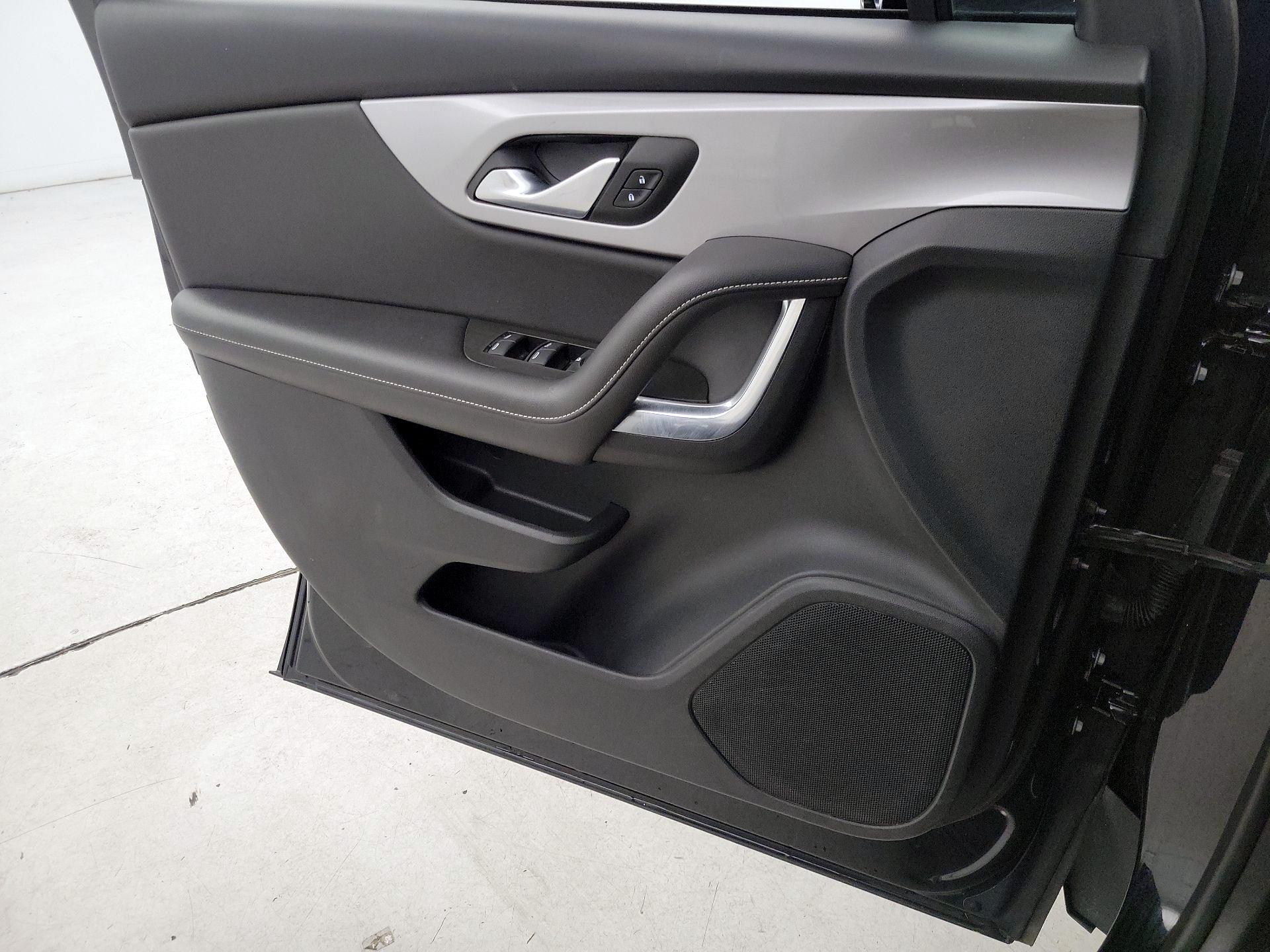 Thumbnail: 2023 Chevrolet Blazer - 12