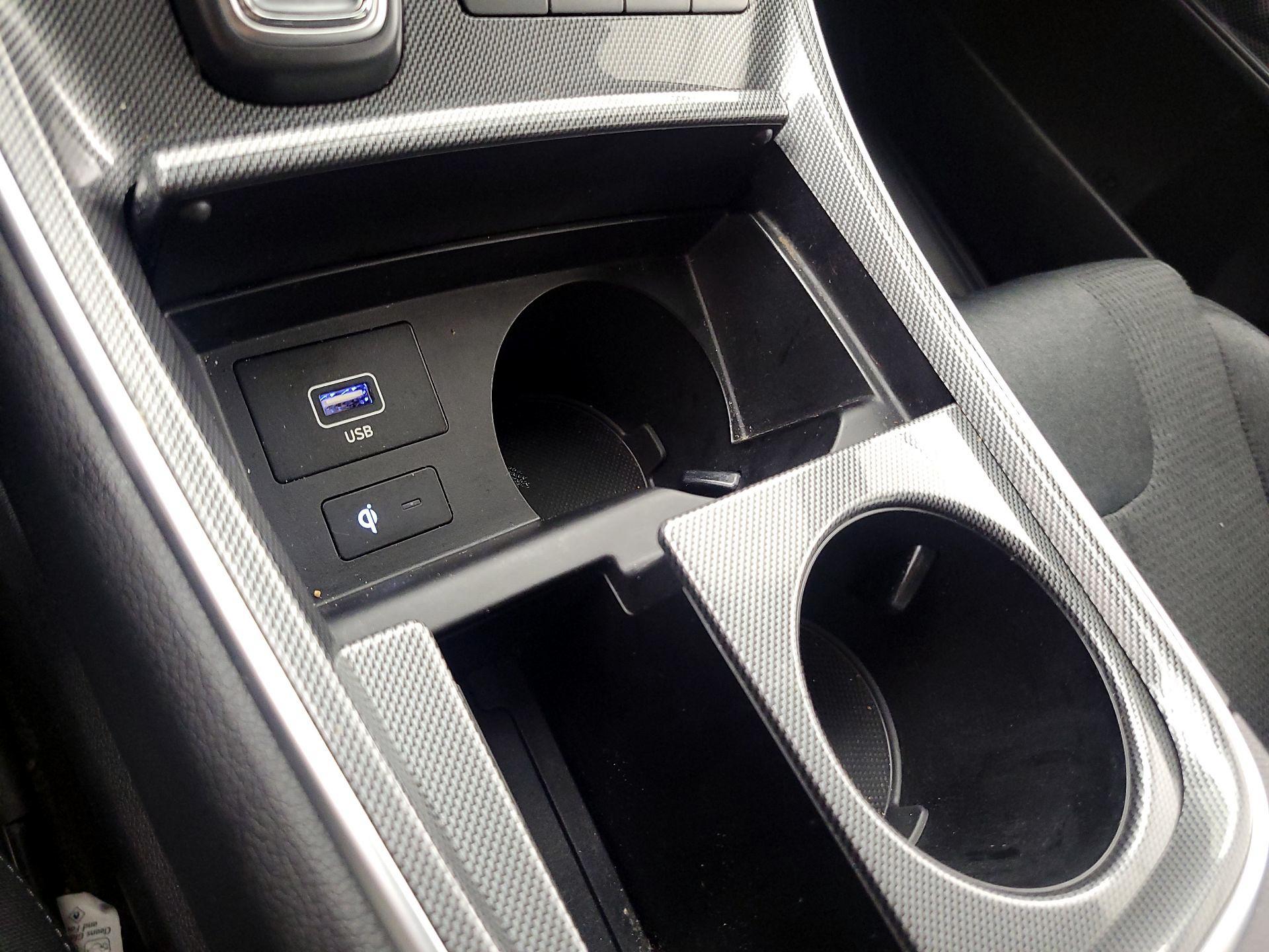 Thumbnail: 2022 Hyundai Santa Fe - 18