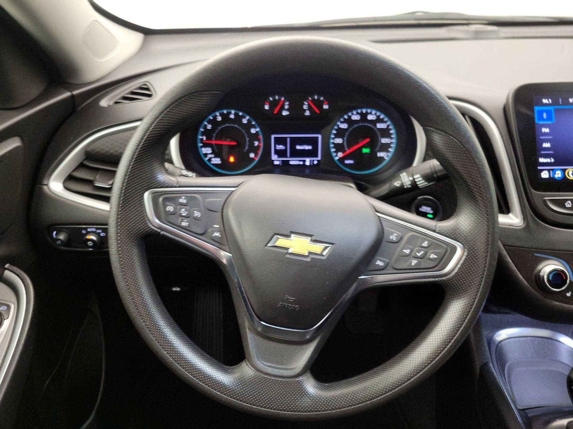 Thumbnail: 2024 Chevrolet Malibu - 10