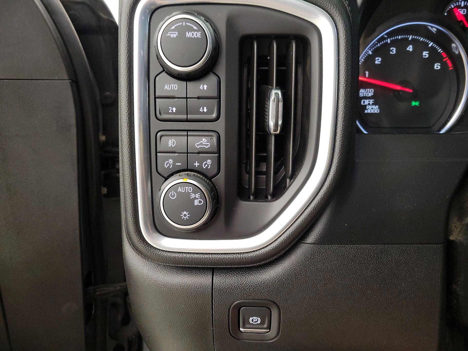 Thumbnail: 2021 Chevrolet Silverado 1500 - 13