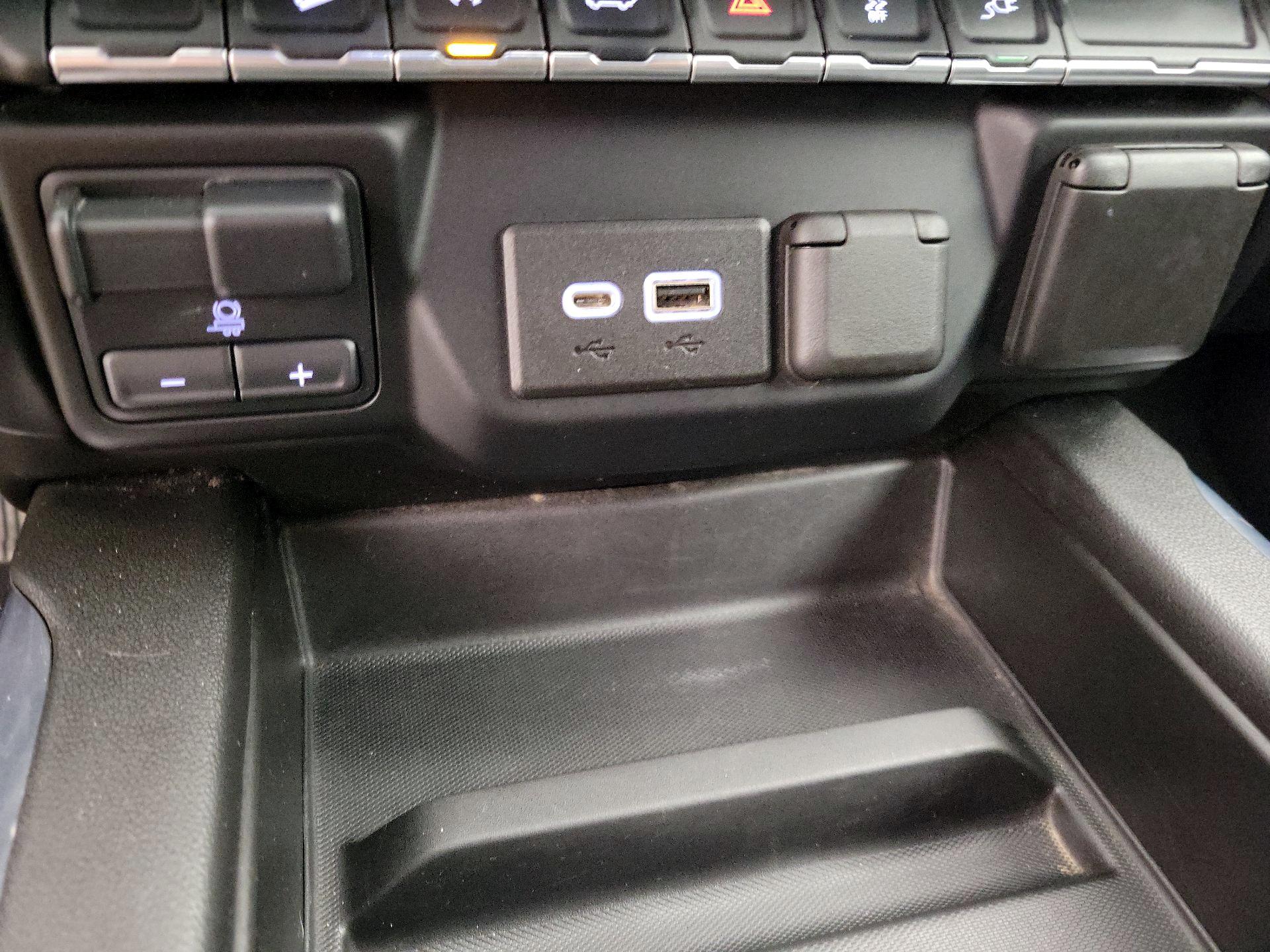 Thumbnail: 2021 Chevrolet Silverado 1500 - 18