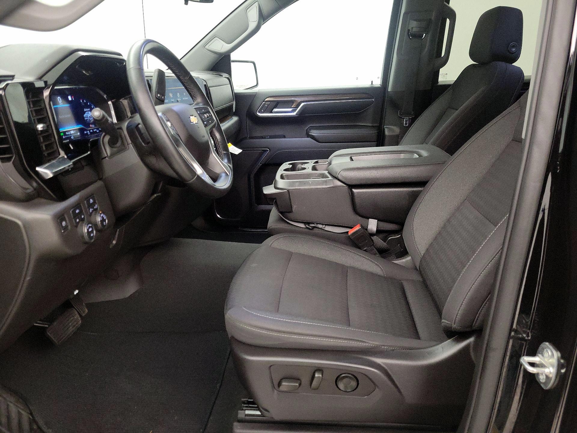 Thumbnail: 2023 Chevrolet Silverado 1500 - 11