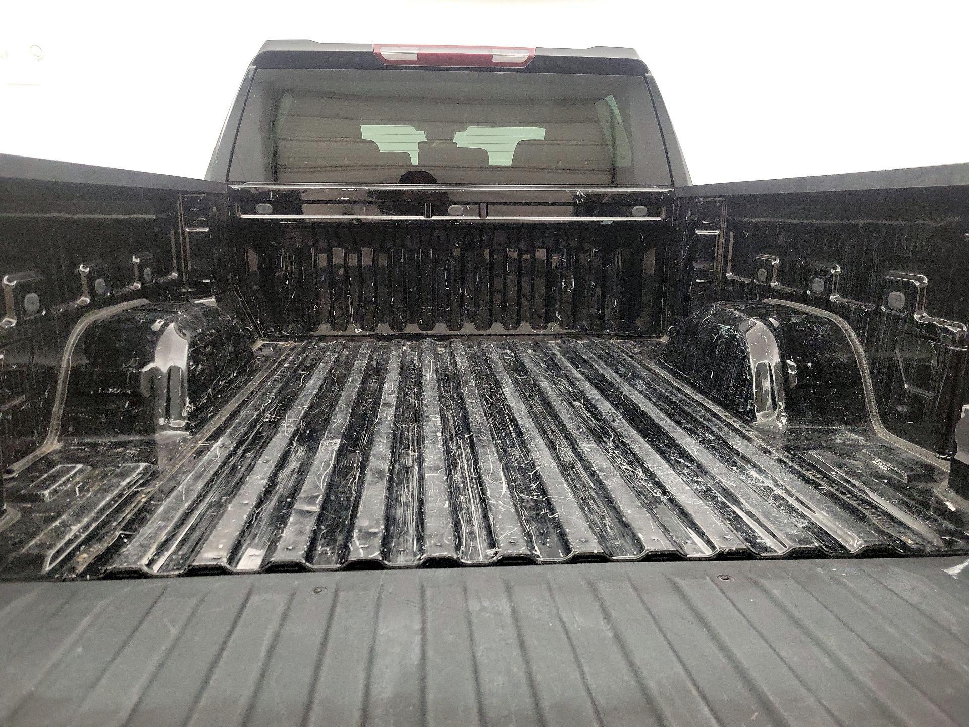 Thumbnail: 2023 Chevrolet Silverado 1500 - 20