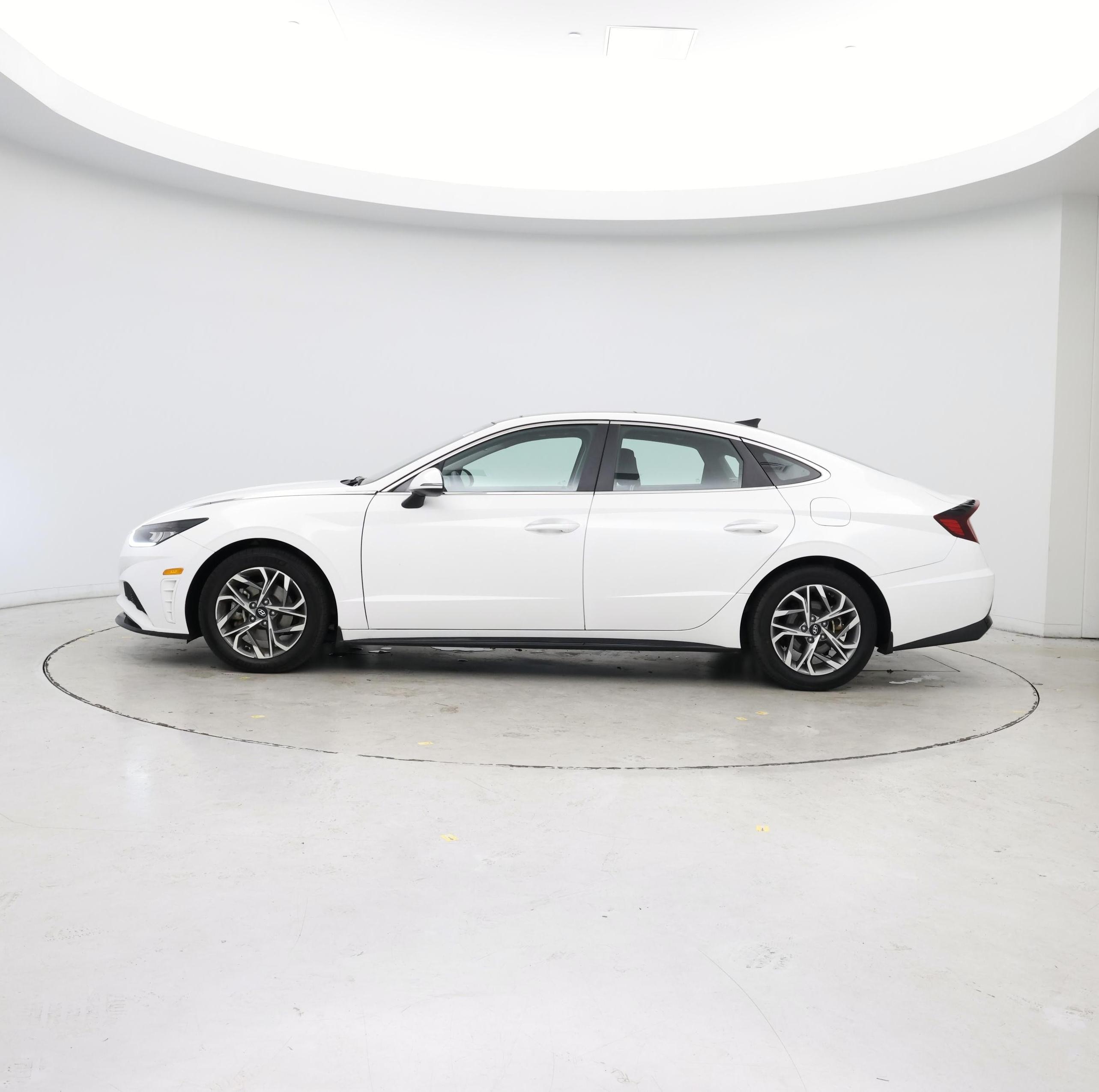 Thumbnail: 2022 Hyundai Sonata - 3