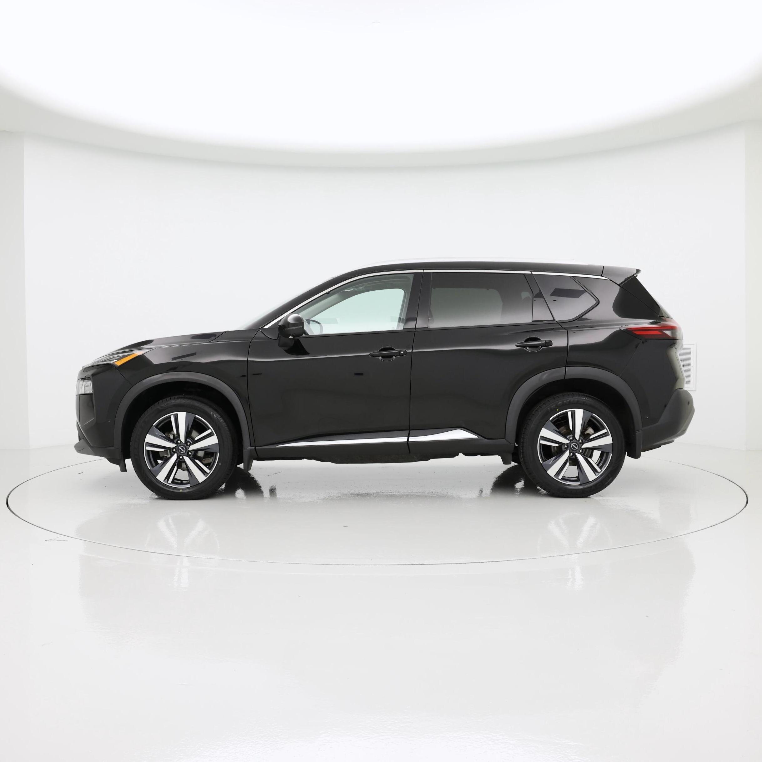 Thumbnail: 2022 Nissan Rogue - 3