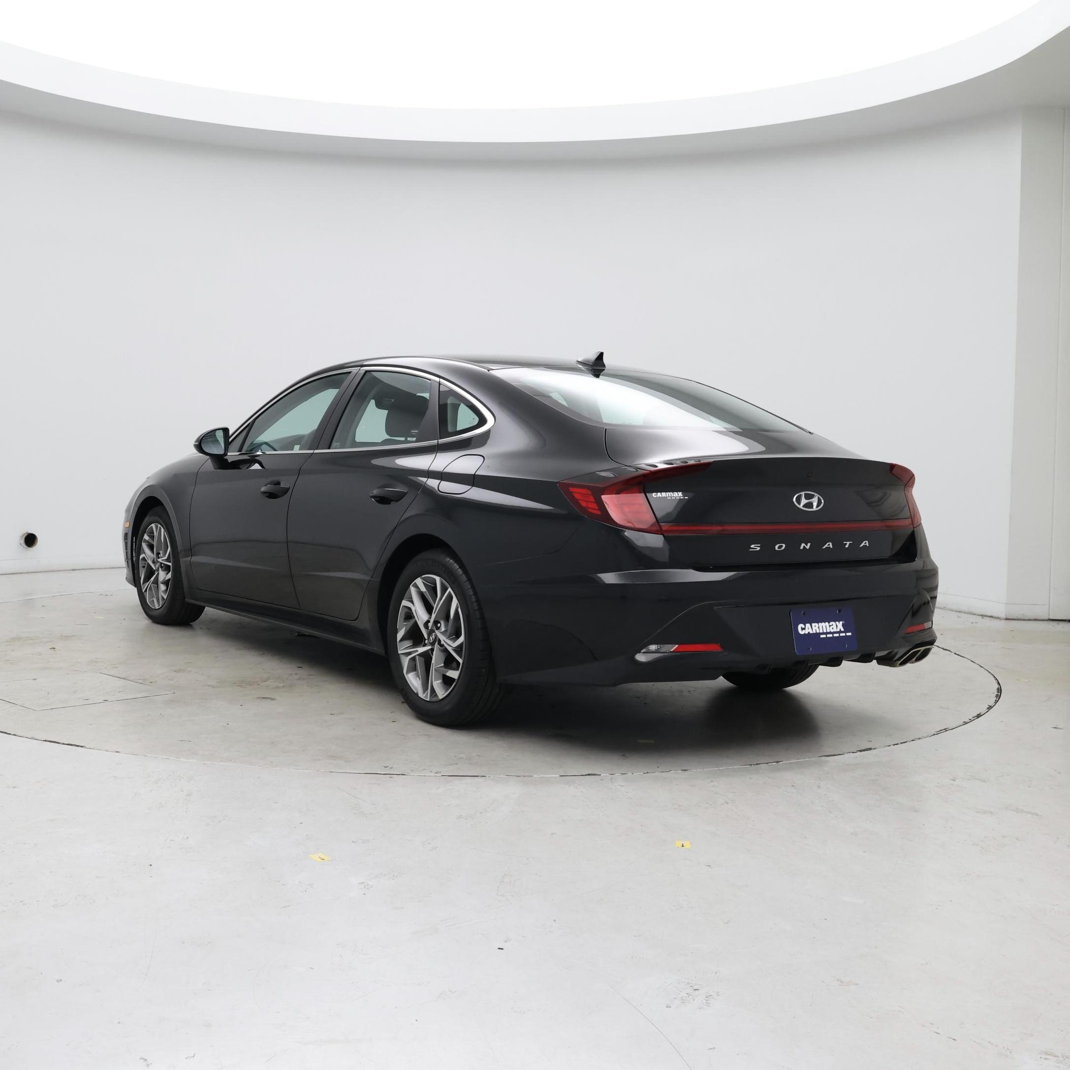 Thumbnail: 2023 Hyundai Sonata - 2